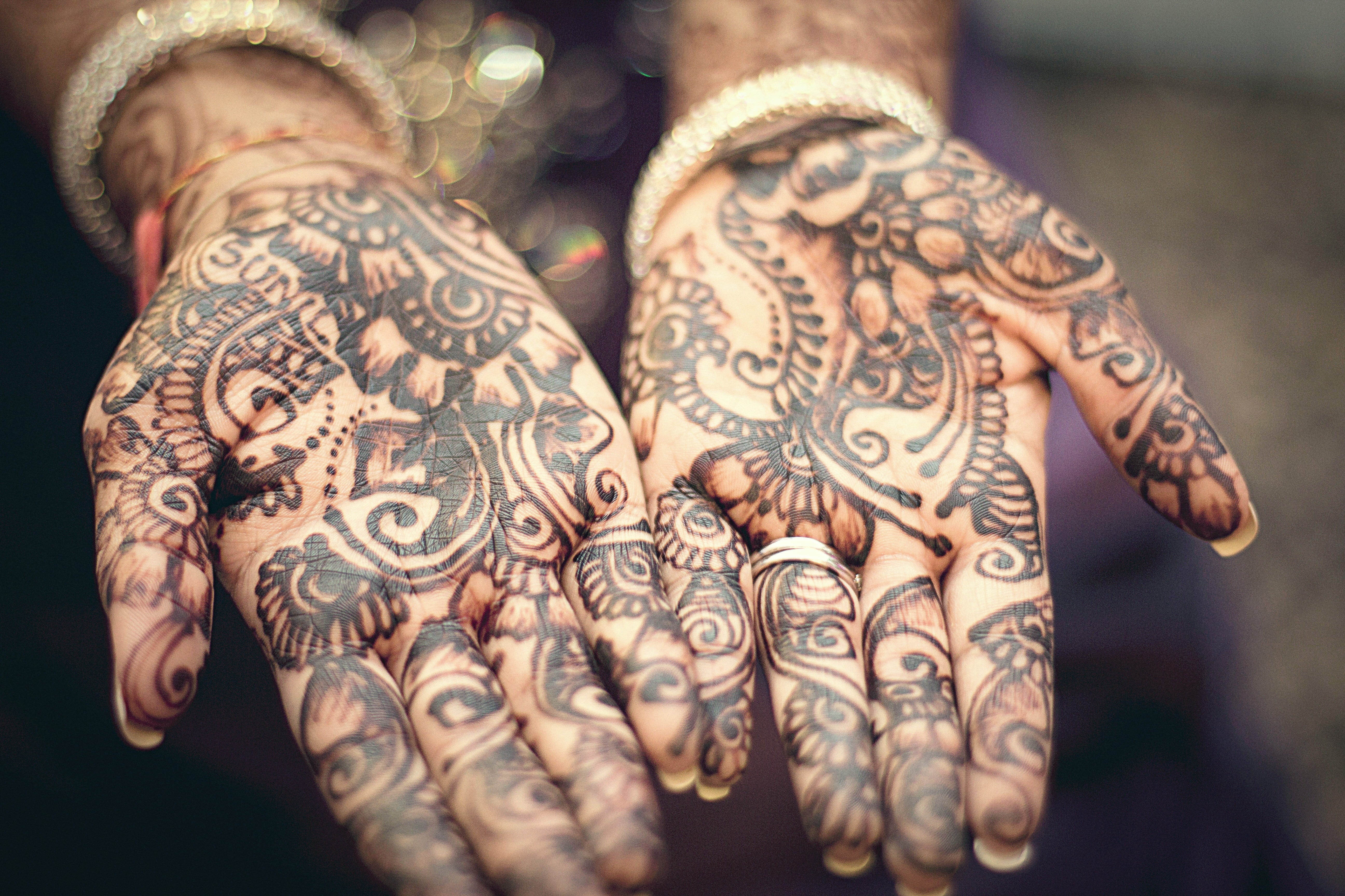 celebration, colour, showing, pattern, creativity, body paint, traditional, culture, women, 5K, finger, body adornment, mehendi, close-up, adult, indoors, HD Wallpaper