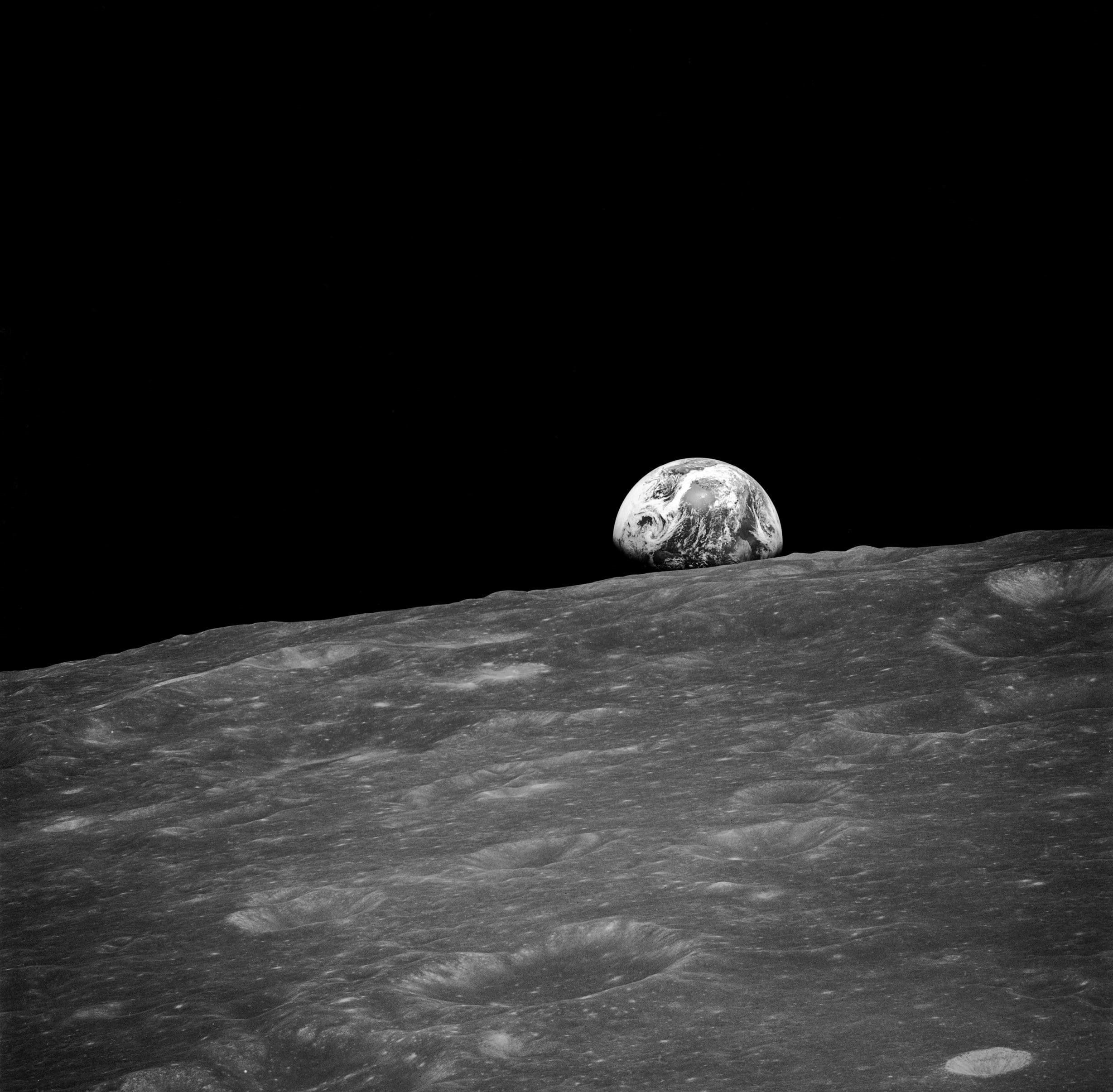 surface, astronomy, lunar surface, science, karg, no People, black background, ball, night sky, beauty in nature, moon, soil creep, loneliness, crater, HD Wallpaper