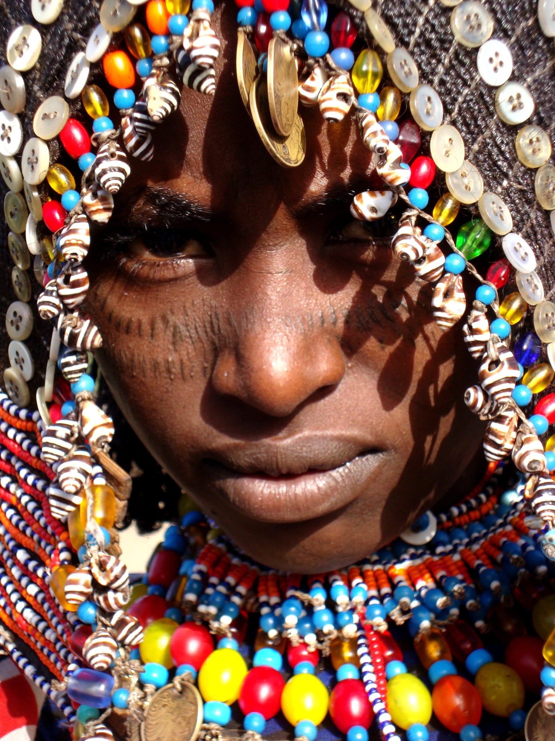 headdress, ornate, human body part, afar tribe, art and craft, multi colored, african girl, front view, ethiopian woman, sculpture, spirituality, human face, Phone HD Wallpaper