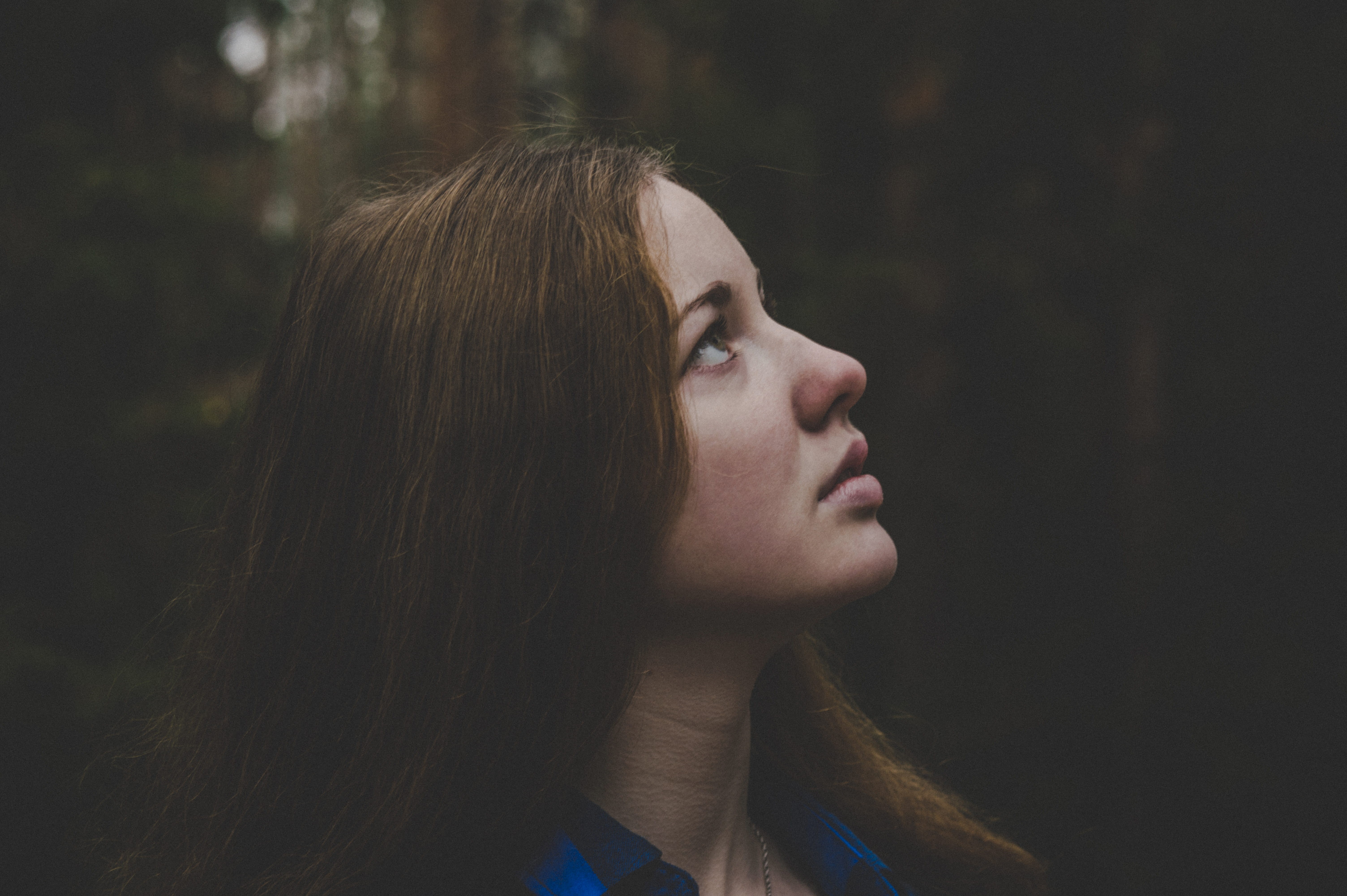 hairstyle, 5K, shallow, close, forest, profile view, headshot, focus, young women, looking away, adult, one person, contemplation, side, close-up, photography, HD Wallpaper