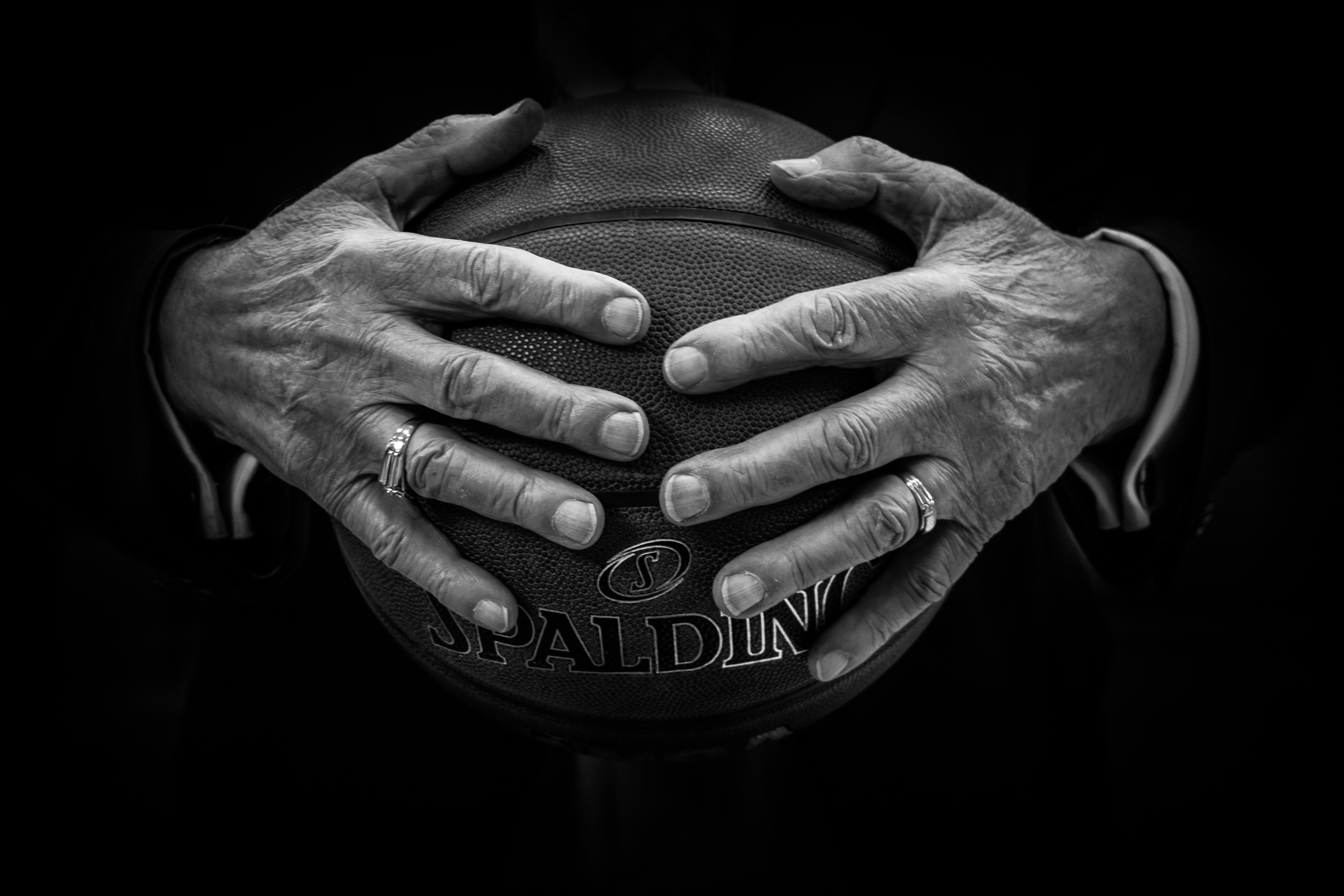 rings, adult, men, a helping hand, 5K, hands, indoors, human hand, midsection, brown, basketball, one man only, people, finger, adults only, senior adult, HD Wallpaper