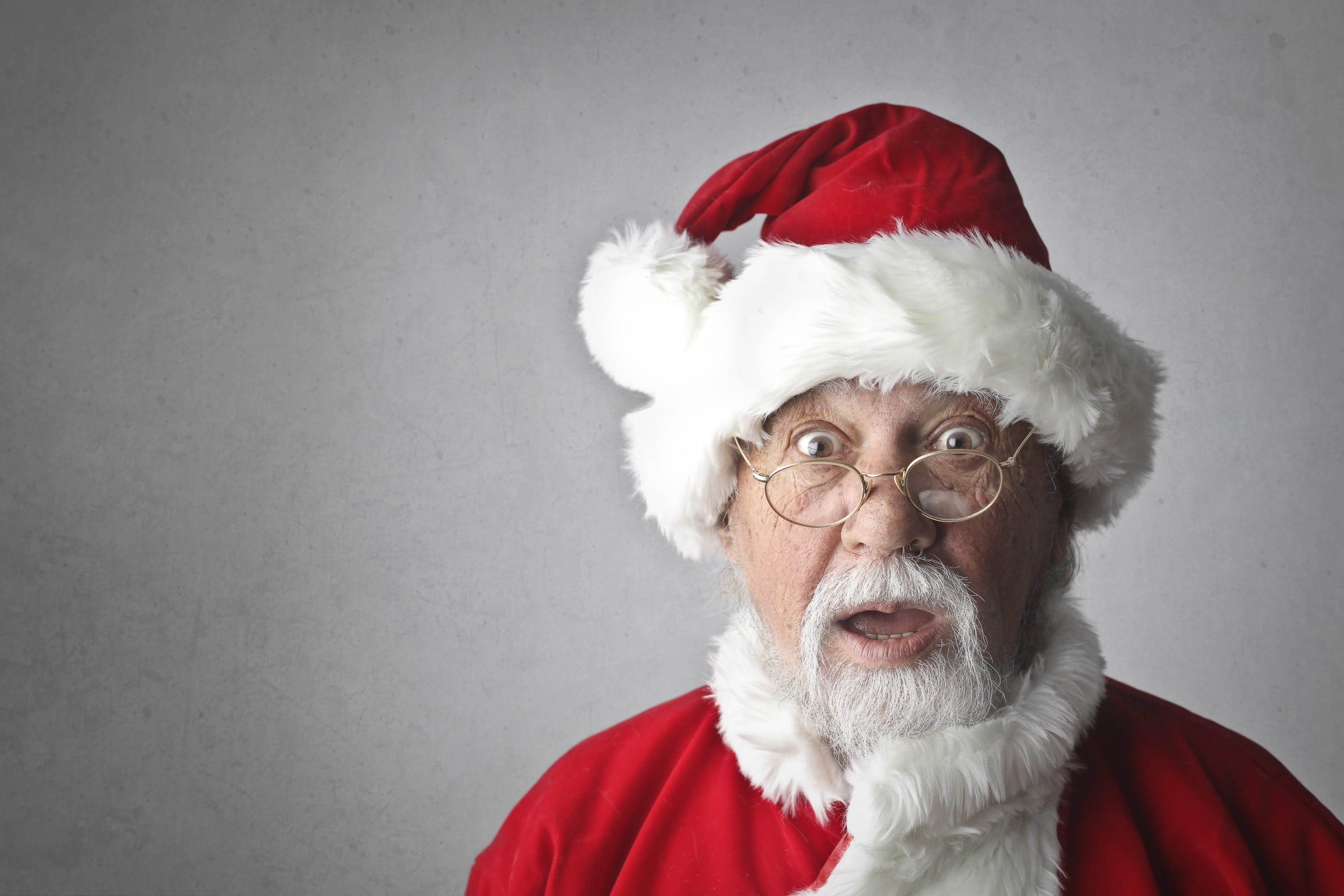 isolated, holiday, costume, people, aged, senior, santa claus, wearing, joy, man, winter, old aged, grey, surprised, indoors, one person only, background, HD Wallpaper