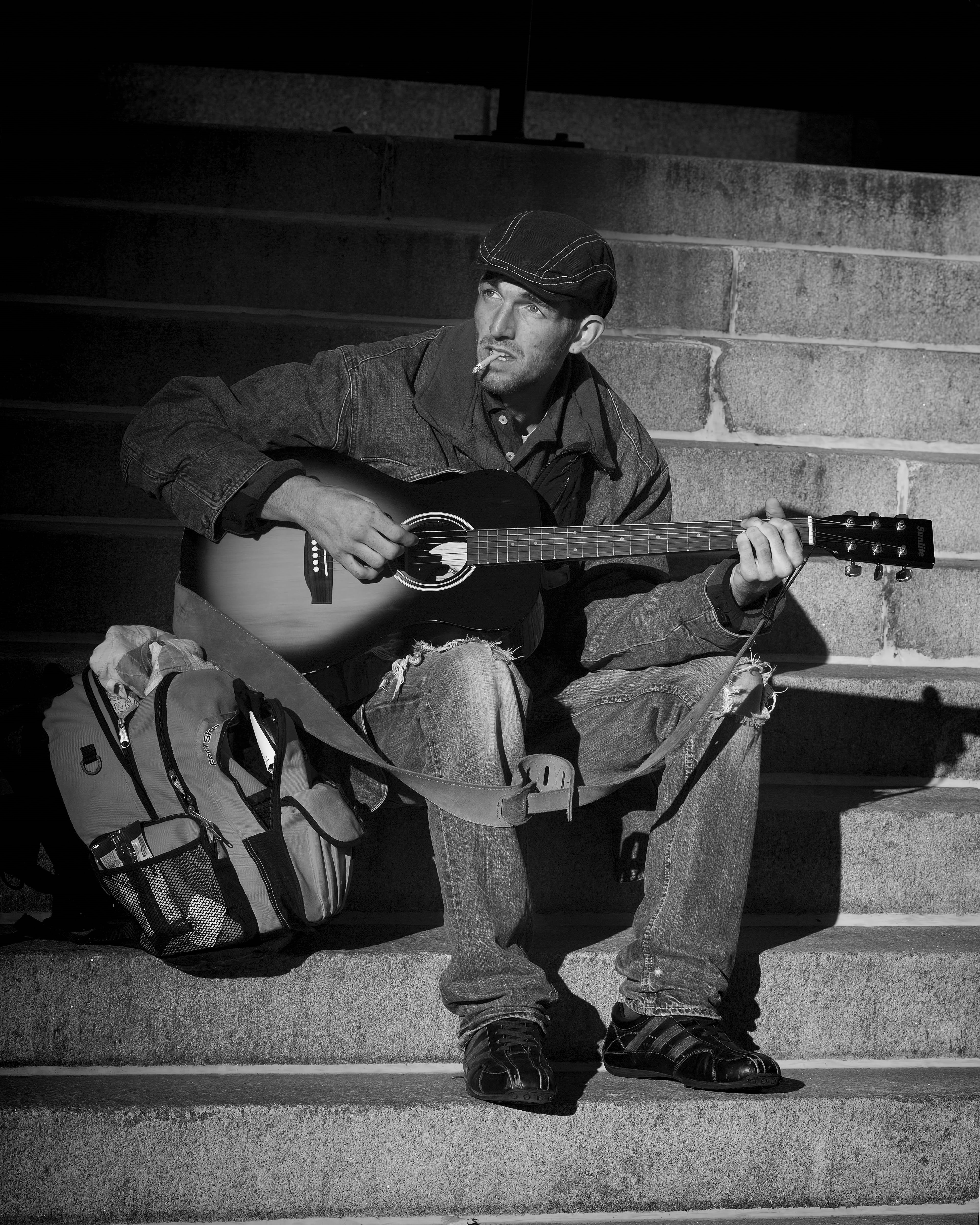 hat, musician, hunger, string instrument, street, shelter, services, male, contemplation, lifestyles, men, food, playing, wall - building feature, charity, Phone HD Wallpaper