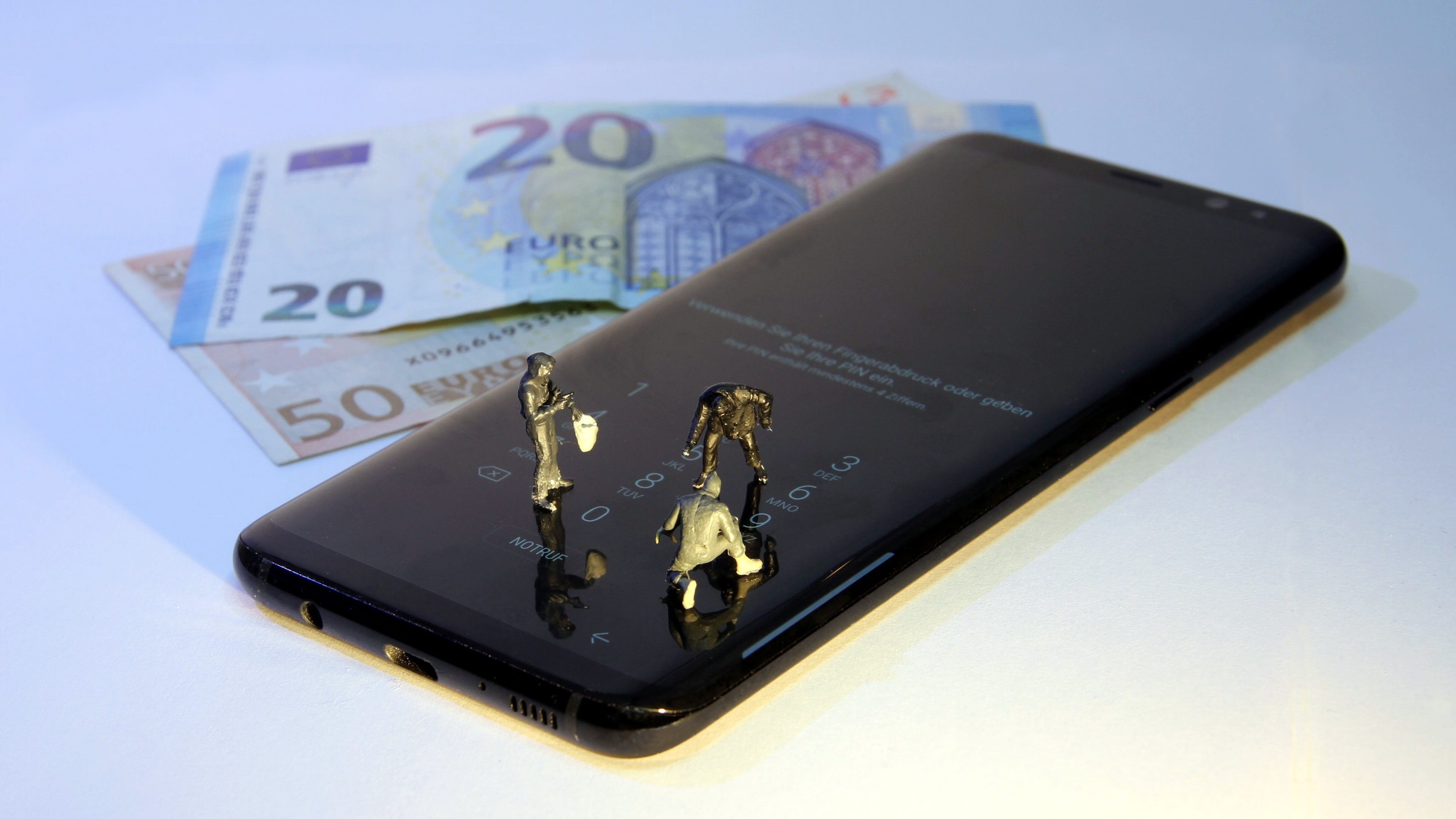 mobile phone, miniature, pin, paper currency, privacy policy, security, luxury, pay, 4K, studio shot, data storage, combination, technology, communication, HD Wallpaper