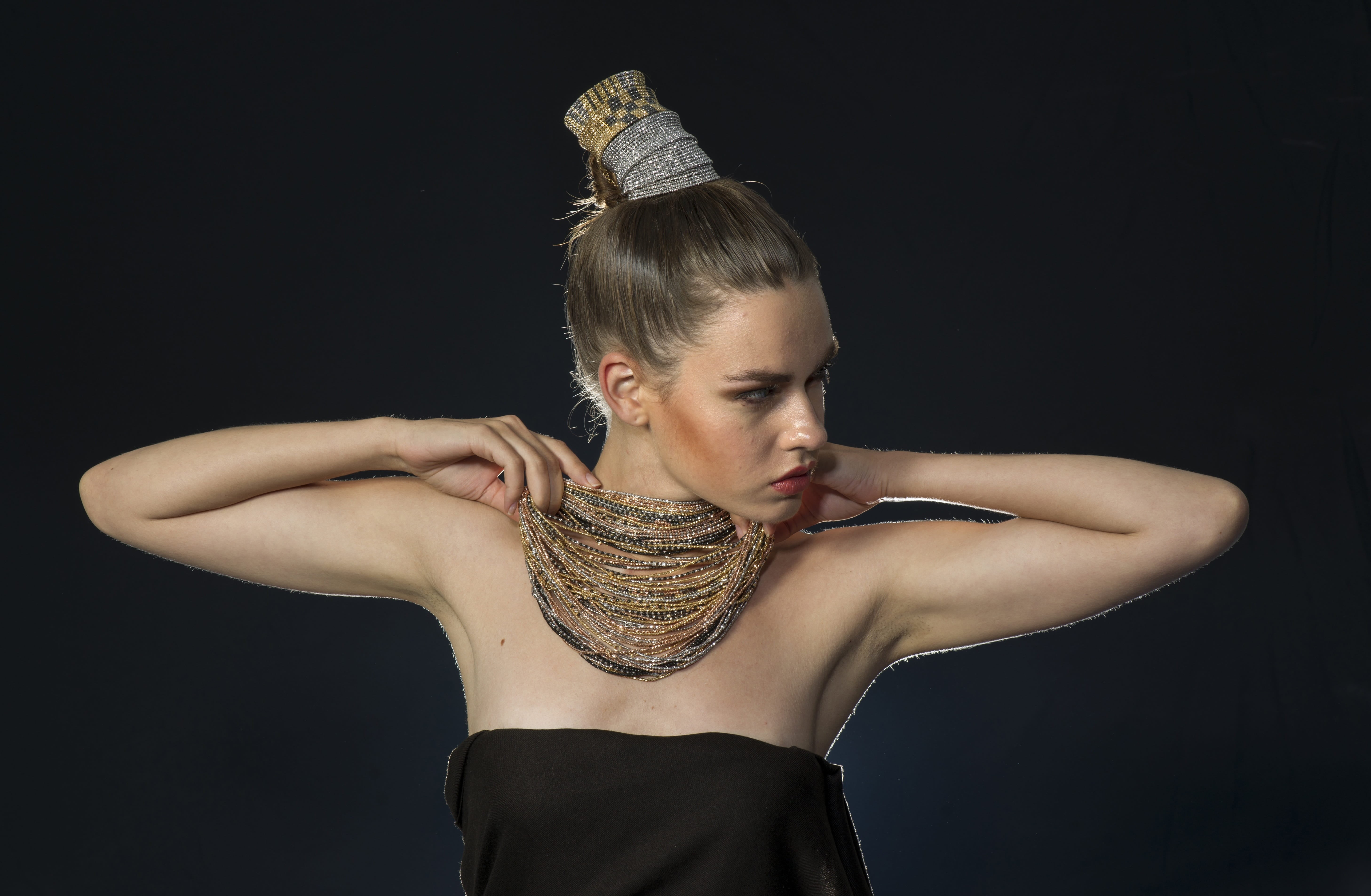 face, adult, waist up, hair, lifestyles, hairstyle, aesthetics, studio shot, 5K, strength, healthy lifestyle, beautiful woman, fashion, necklace, one young woman only, HD Wallpaper