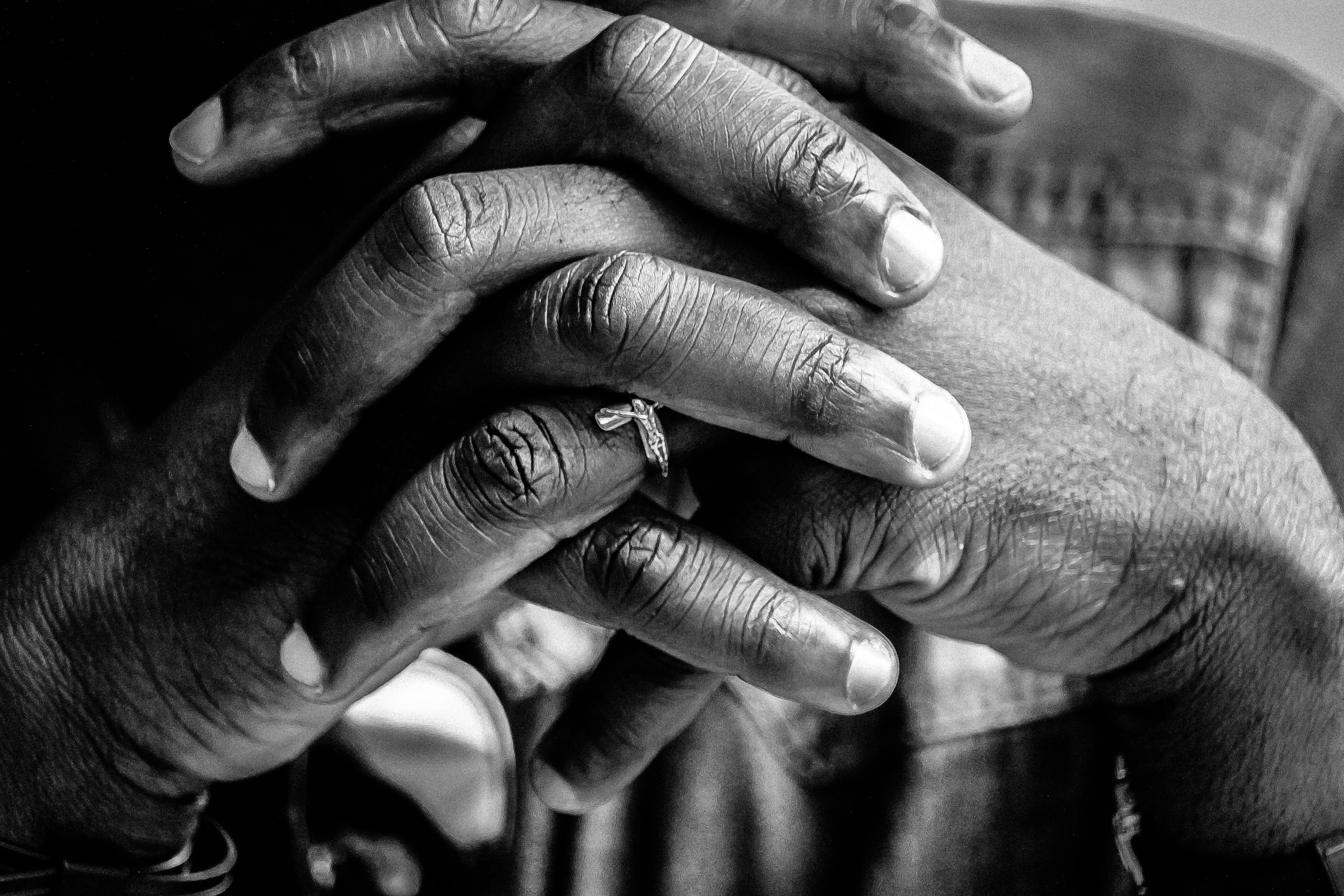 photo, portrait, human hand, two people, togetherness, human finger, still, bokeh, person, positive emotion, human body part, close-up, heterosexual couple, HD Wallpaper