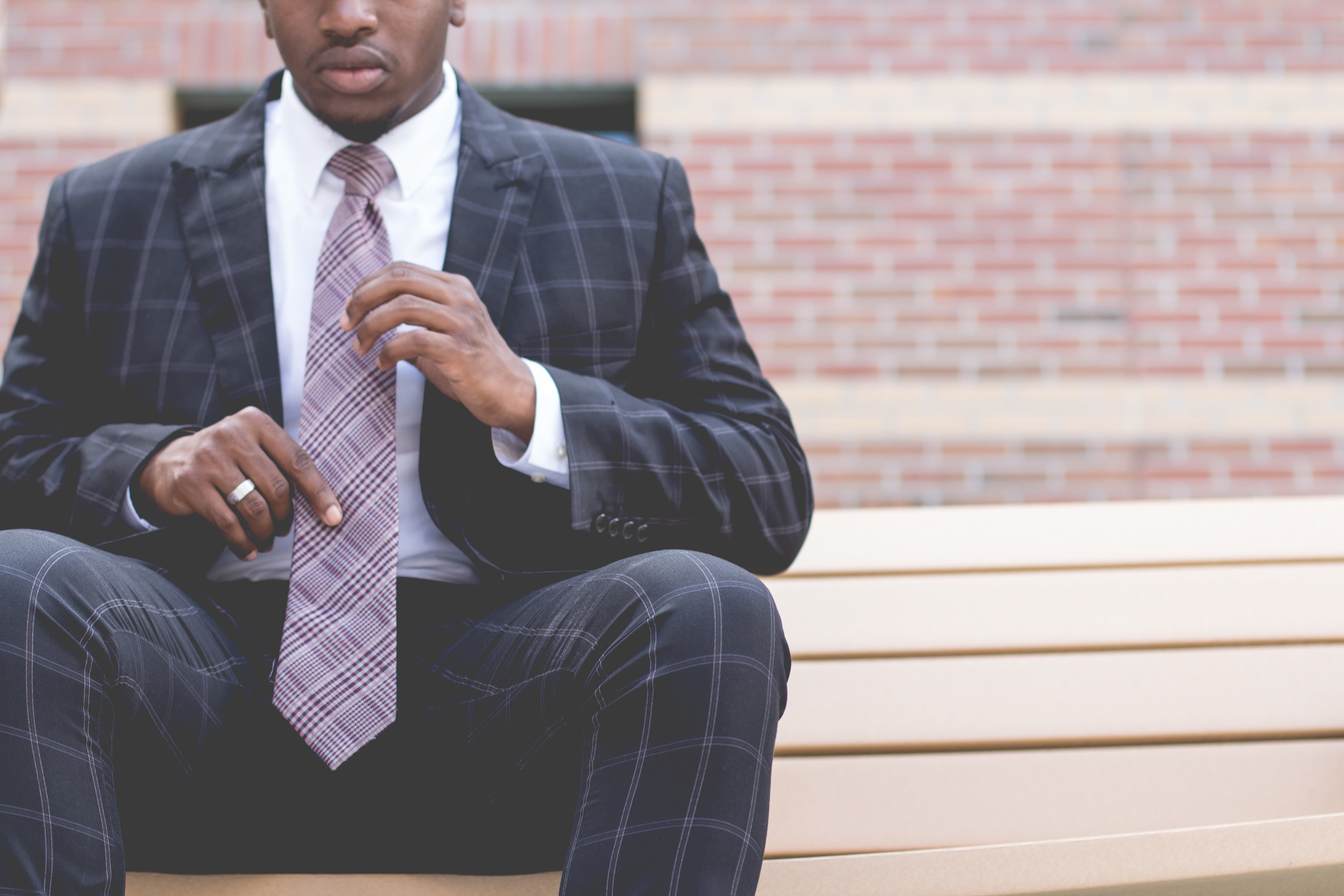 bench, only men, ring, suit, businessman, wodoen, adults only, one person, chair, bricks, focus on foreground, real people, business, blazer, occupation, HD Wallpaper