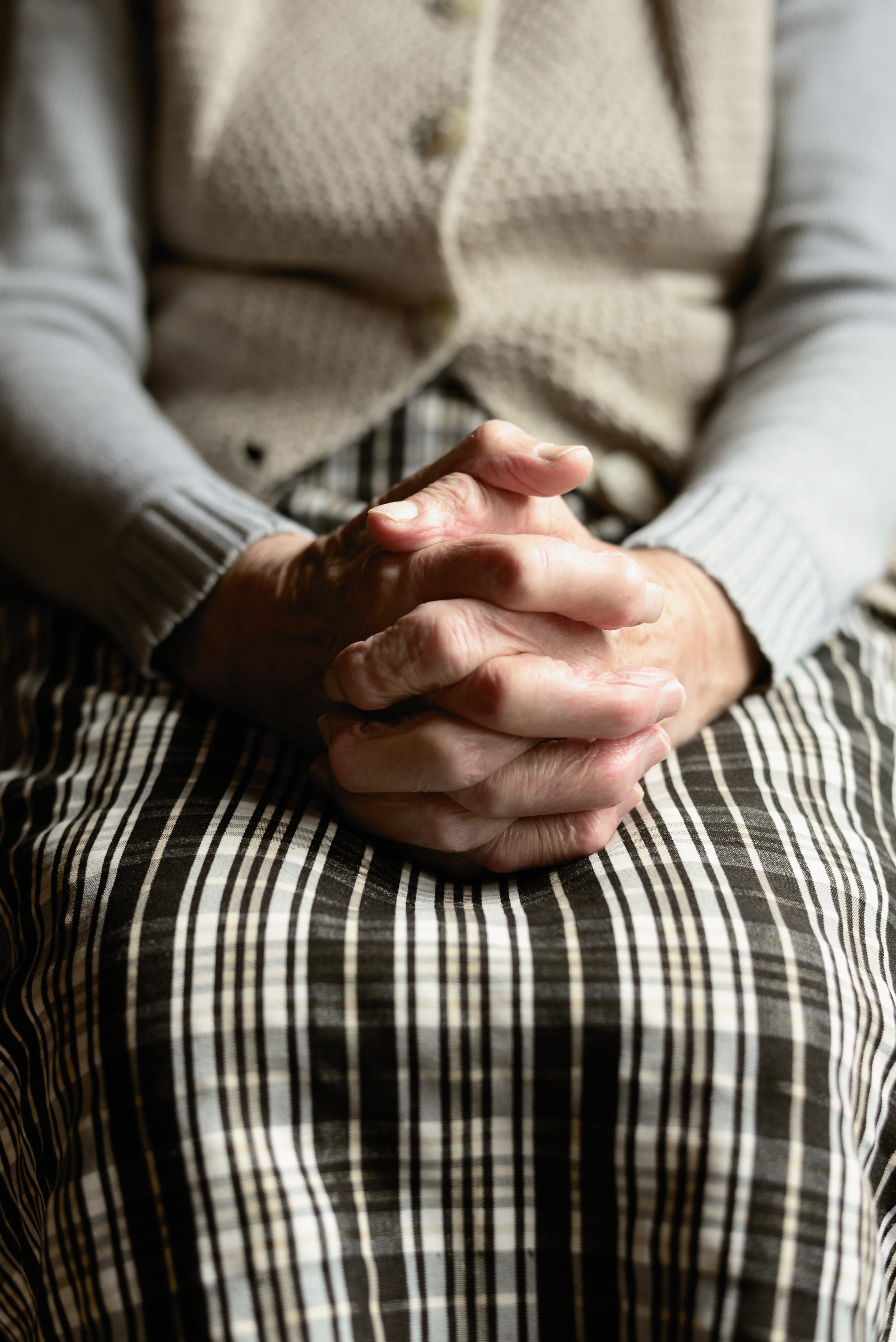 human body part, sit, focus on foreground, human hand, emotion, spirituality, finger, person, sitting, dress, human, indoors, hands, age, body part, seniors, Phone HD Wallpaper