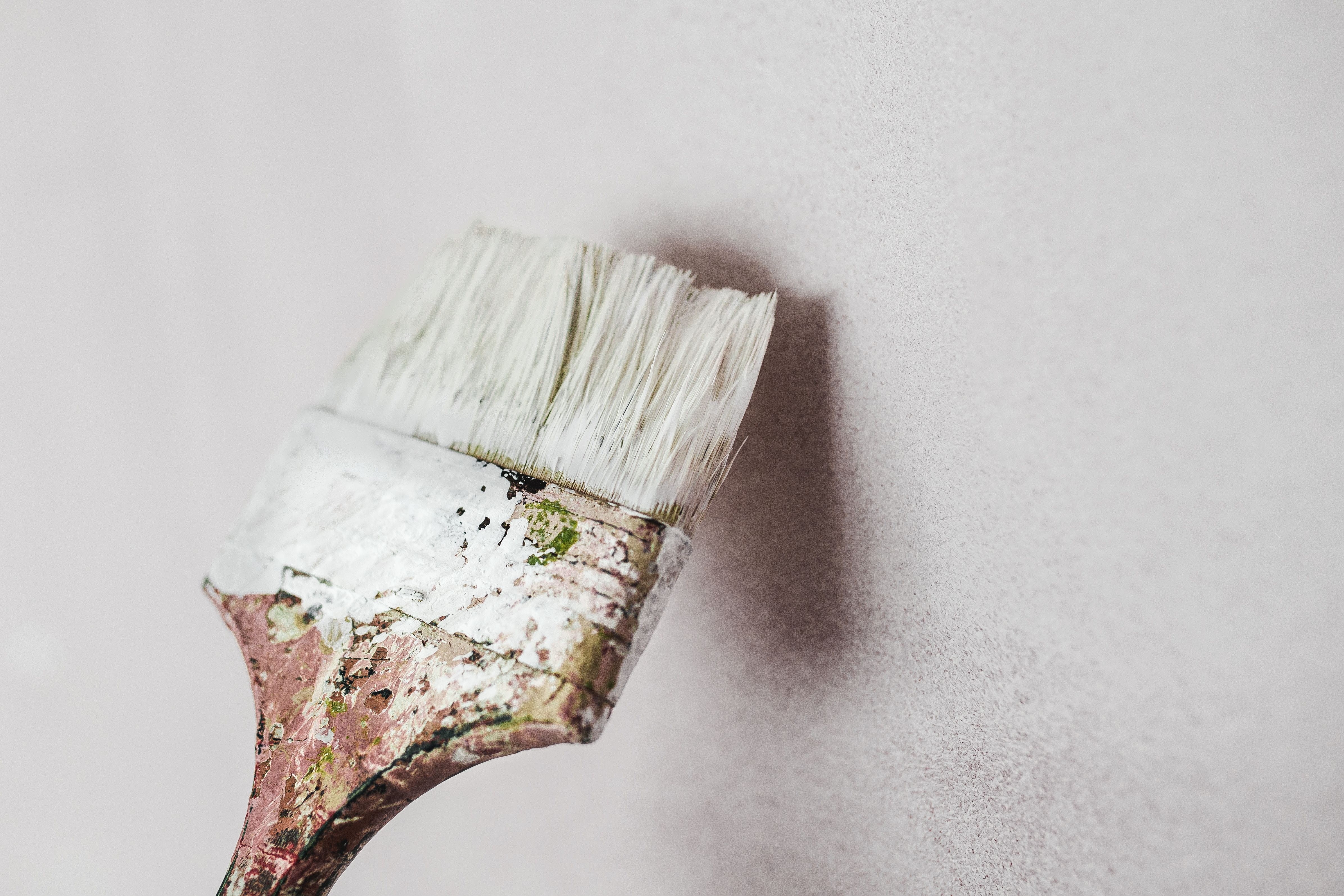 brush, close-up, single object, no people, high angle view, wood - Material, work Tool, 4K, gray background, gray, studio shot, home Improvement, jar, HD Wallpaper