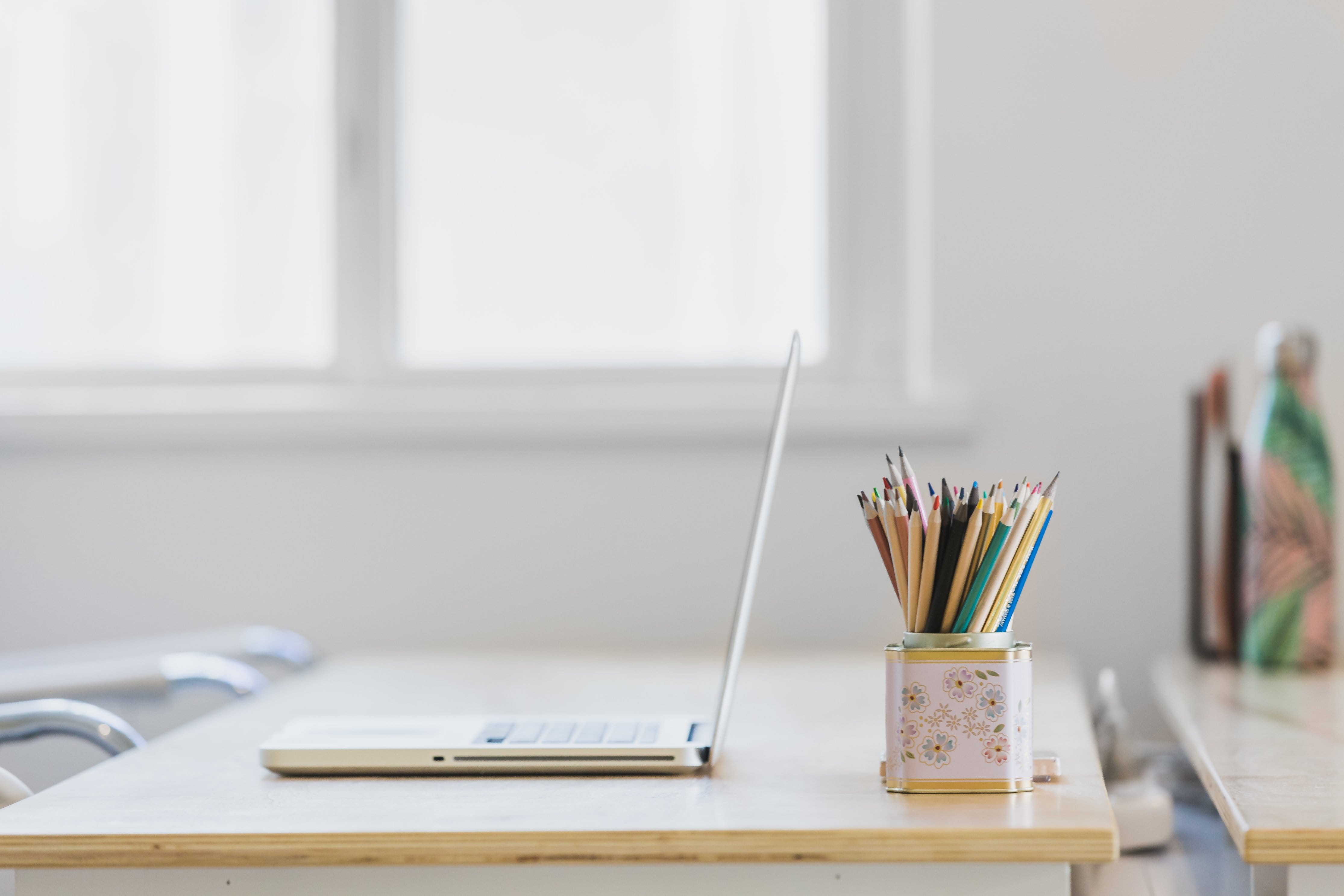 Startup, table, Computer, education, home office, Technology, desk organizer, Business, Walls, still life, day, Desk, no people, tidy, furniture, communication, HD Wallpaper
