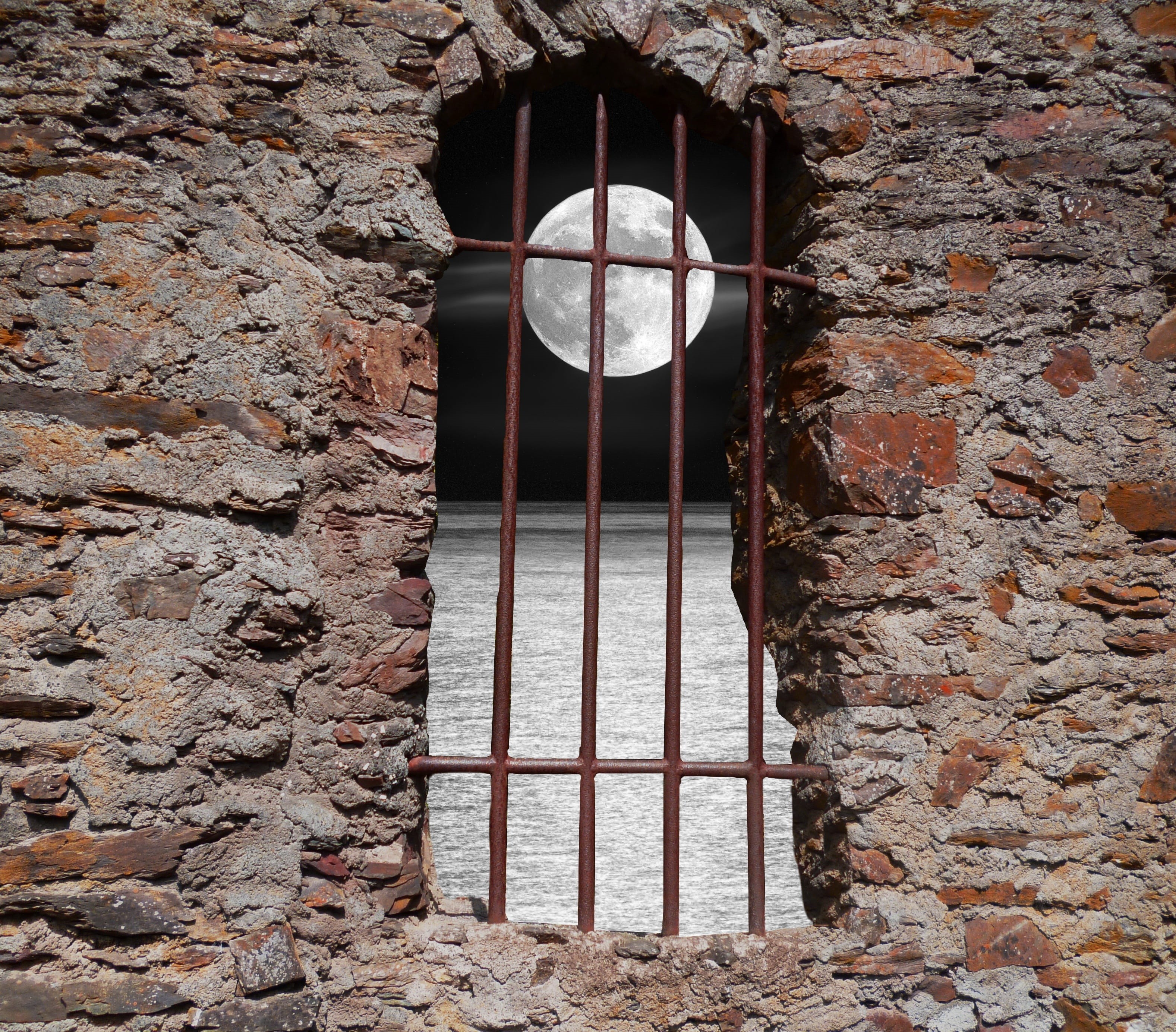 iron, 2K, walls, imprisoned, old, castle, cell, closed, low angle view, crime, wall - building feature, rusty, slave, full moon, captured, barred, security, HD Wallpaper