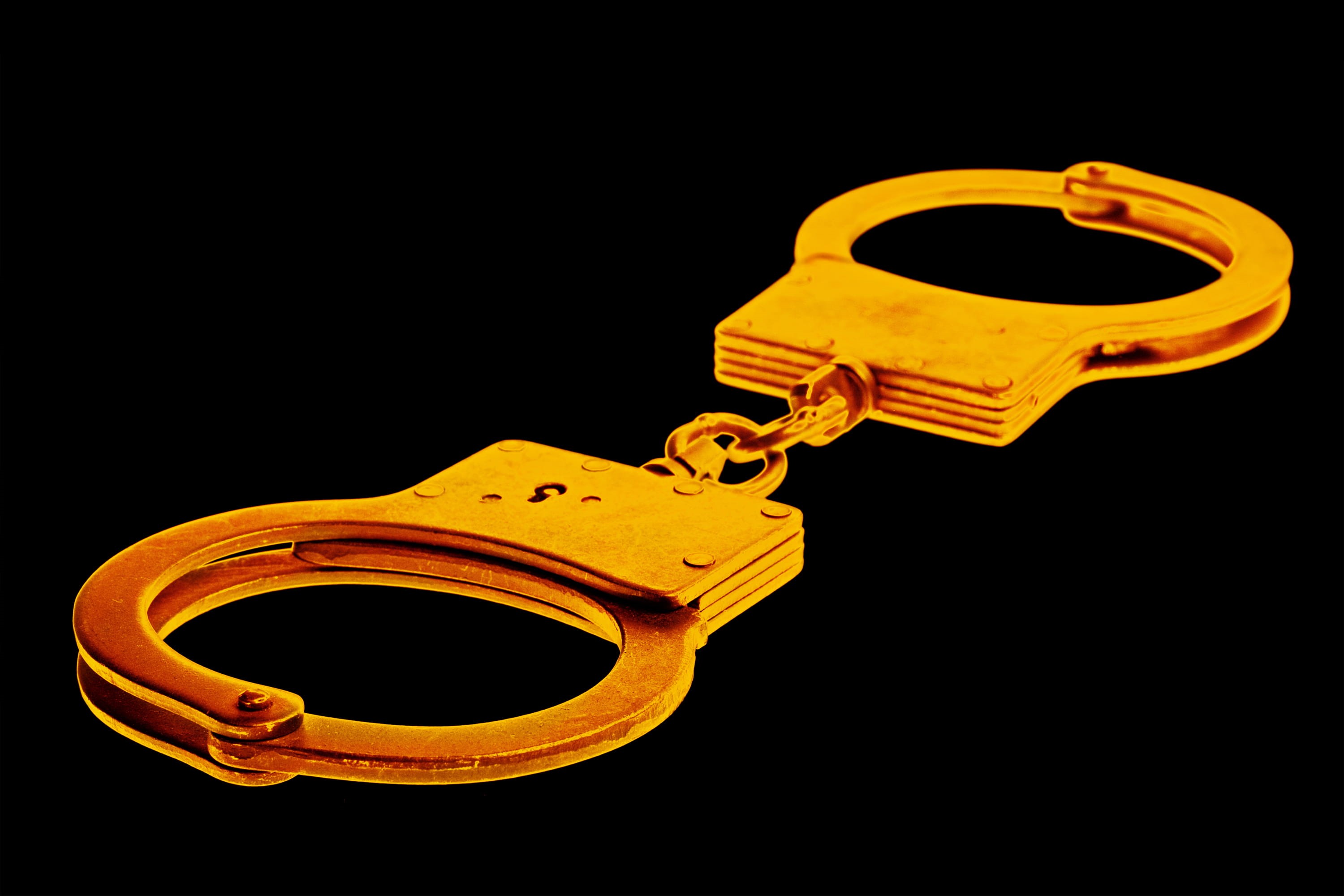 bracelets, yellow, cop, security, black, black color, chain, gun, 2K, safety, detective, offender, suspicious, jail, social issues, handgun, delinquent, HD Wallpaper