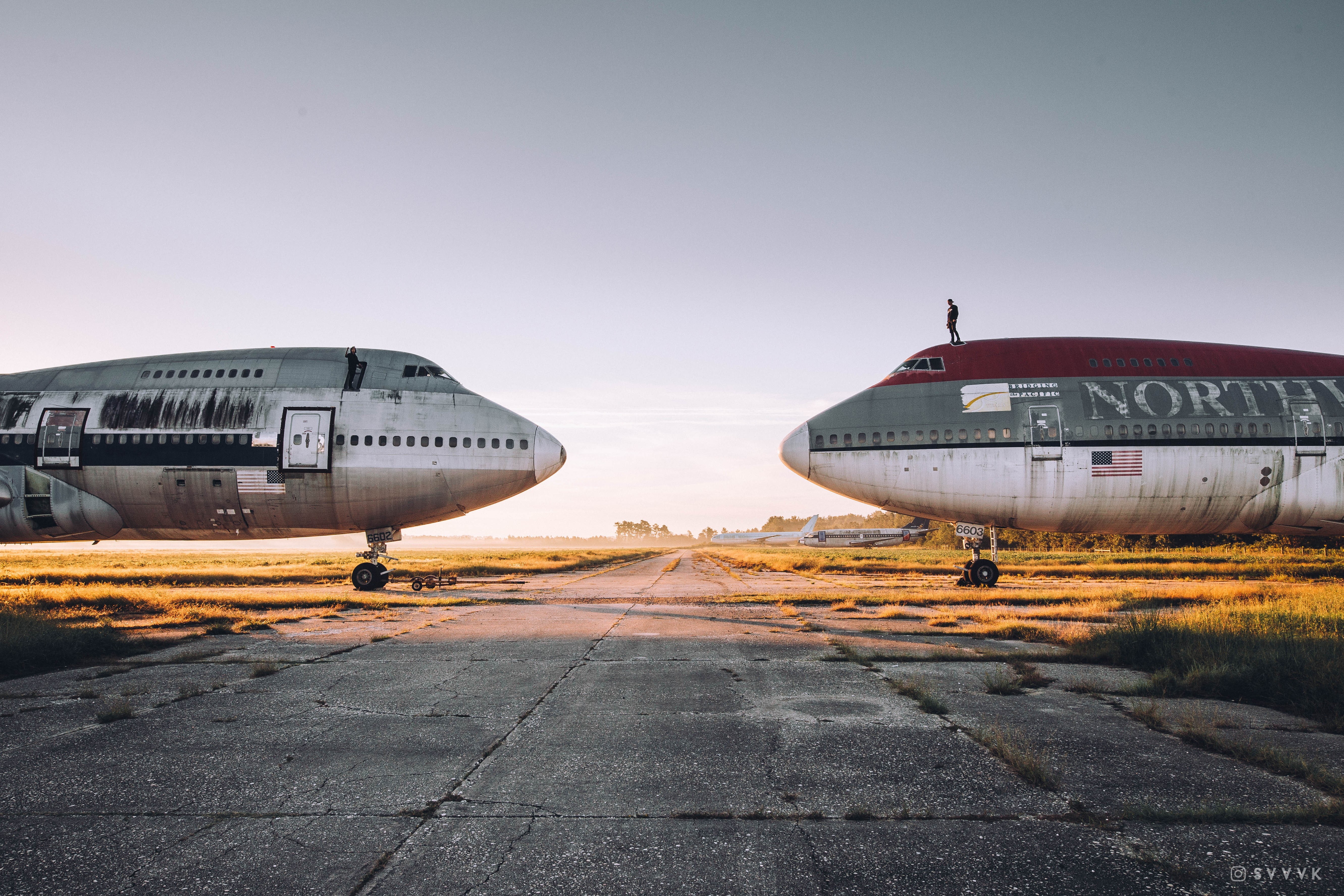 no people, airport, air vehicle, travel destinations, reddit, outdoors, transportation, planes, commercial airplane, clear sky, day, airport runway, asphalt, HD Wallpaper