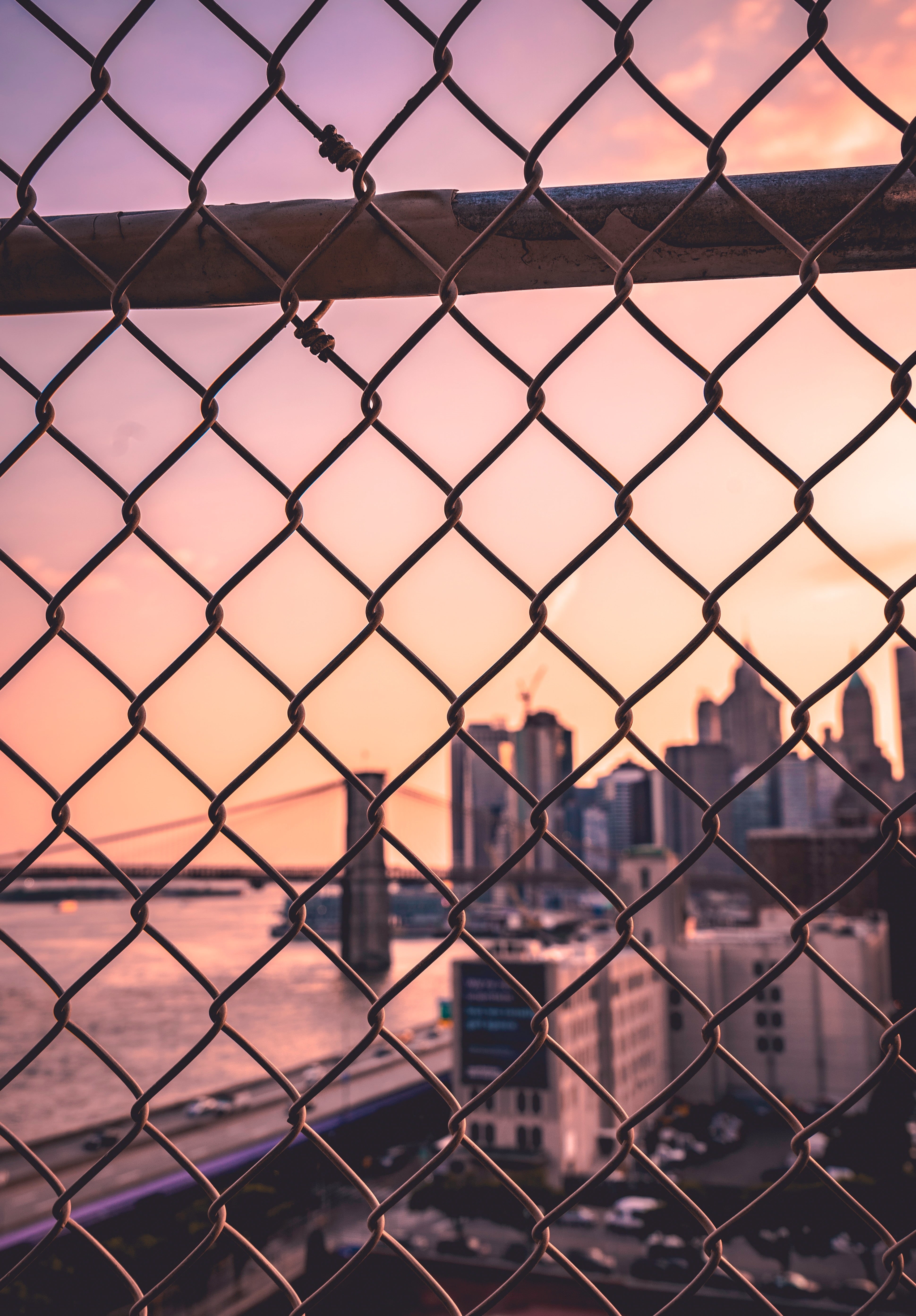 chainlink fence, chain, blur, city, architecture, sky, outdoors, nature, no people, backgrounds, building, fence, wire mesh, boundary, security, barrier, Phone HD Wallpaper