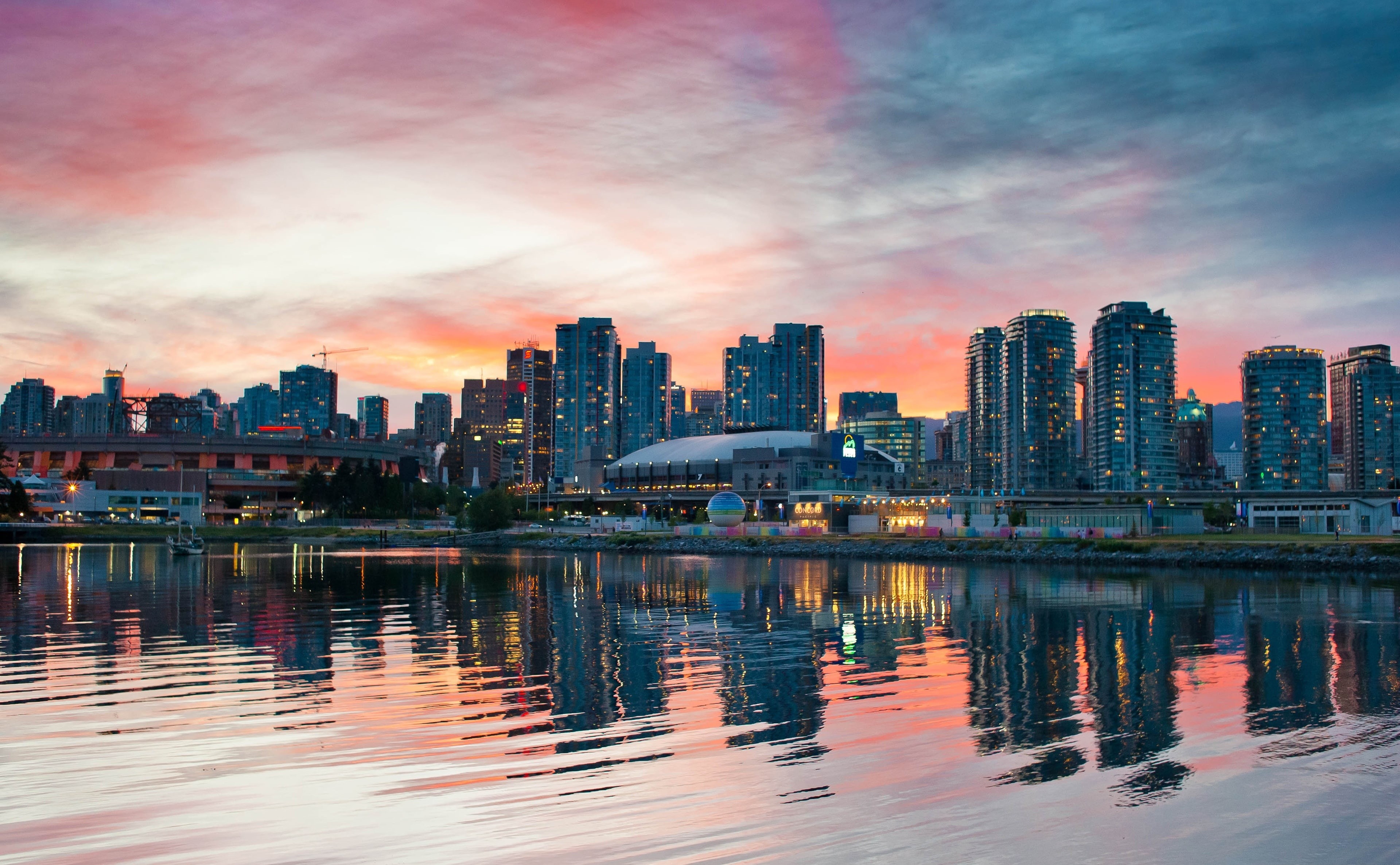 waterfront, rise, building exterior, modern, tall - high, cloud - sky, British Columbia, outdoors, Vancouver, residential district, 4K, landscape, City, HD Wallpaper