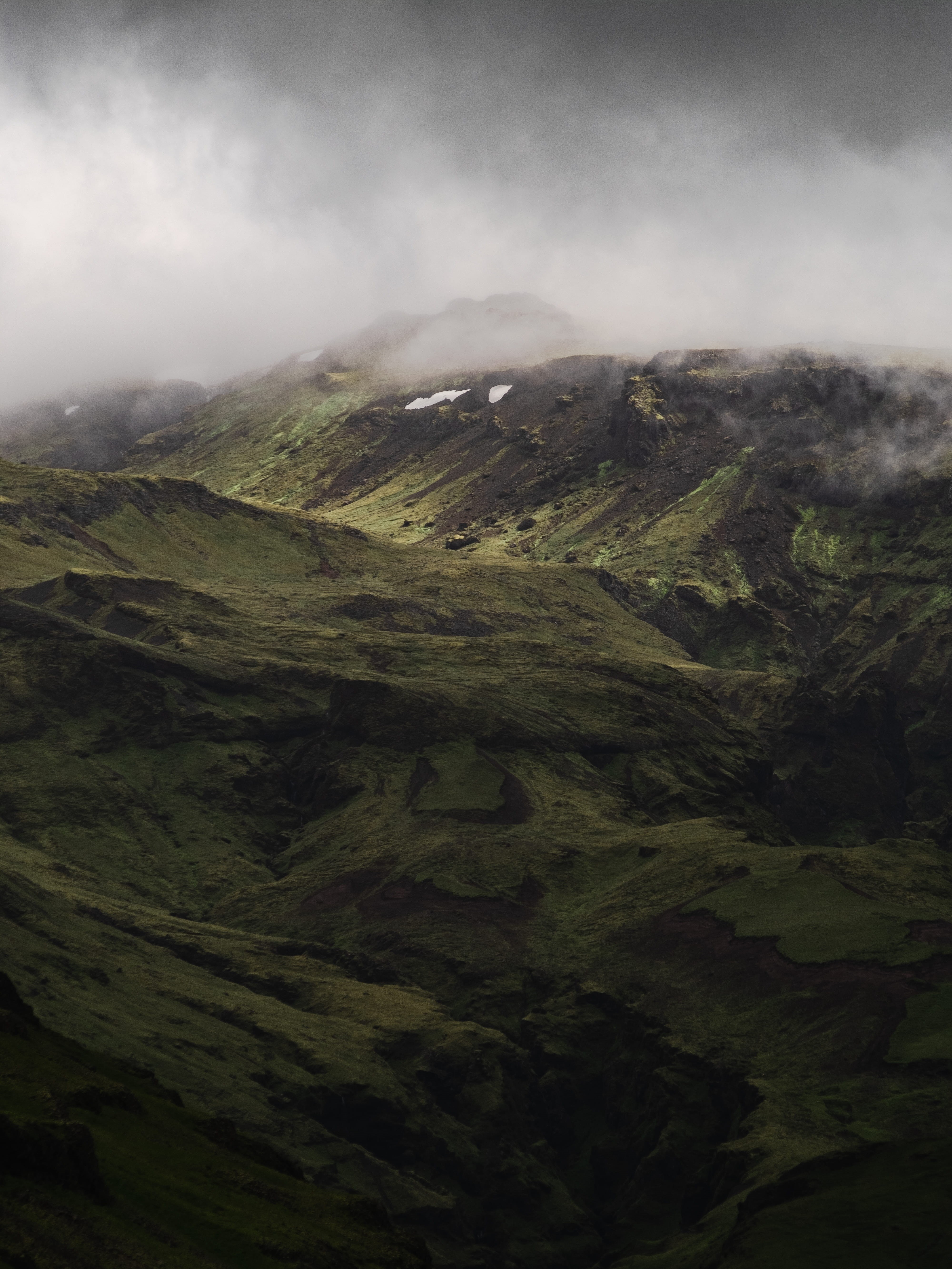 hiking, fog, moody, moss, grass, iceland, summer, beauty In Nature, mountain Range, greenery, outdoors, rock - Object, scenics, aerial, hill, telephoto, Phone HD Wallpaper