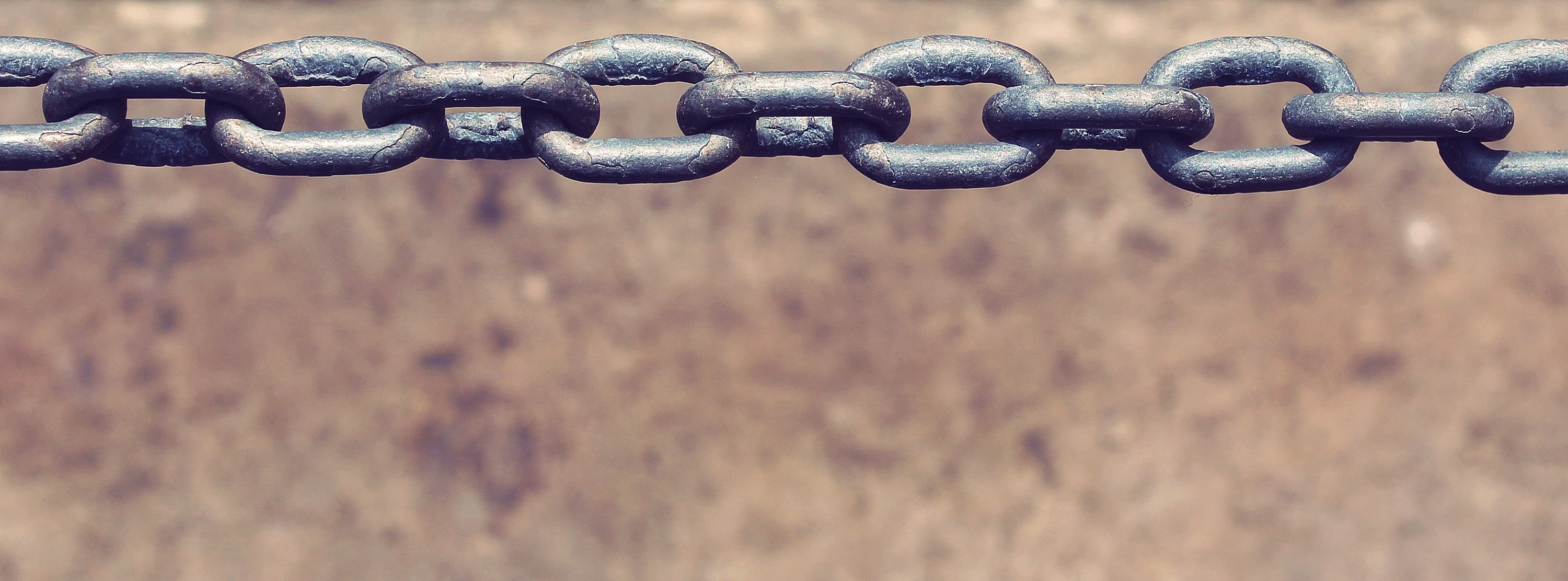 closeup, bondage, link, members, 2K, alloy, connection, rusty, no people, photo, metal, pattern, safety, strength, old, gray, metal chain, brown, backgrounds, HD Wallpaper