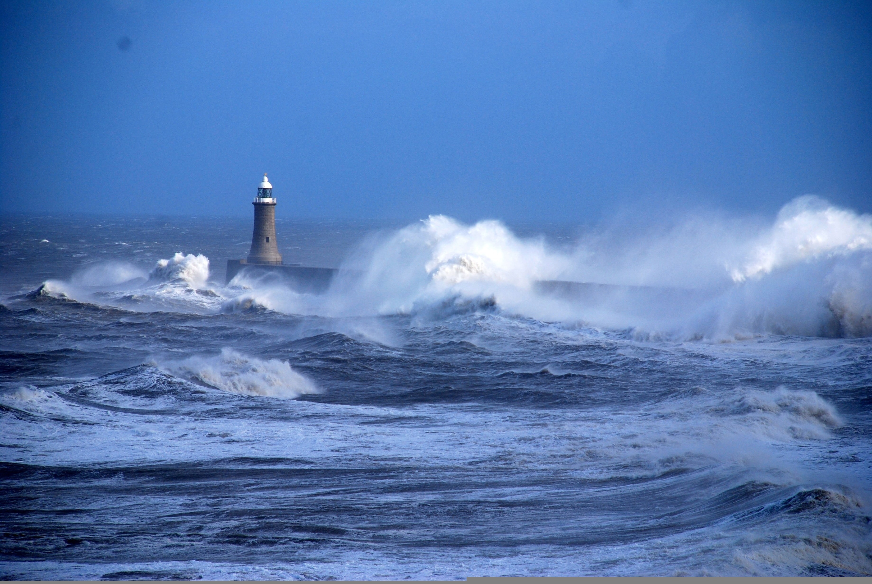 wave, cloud - Sky, danger, the Douro, surf, building exterior, storm, no People, gale, blue, warning Sign, brown, natural Disaster, wind, built structure, HD Wallpaper