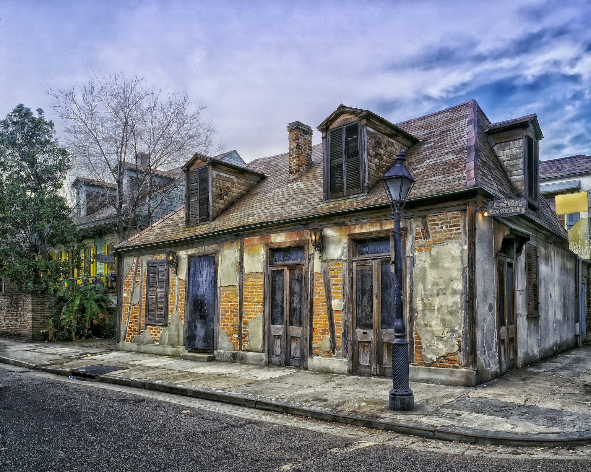 lafittes blacksmith shop, art, outdoors, architecture, gray, history, road, bare tree, hdr, built Structure, cloud - sky, pavement, street, new orleans, HD Wallpaper