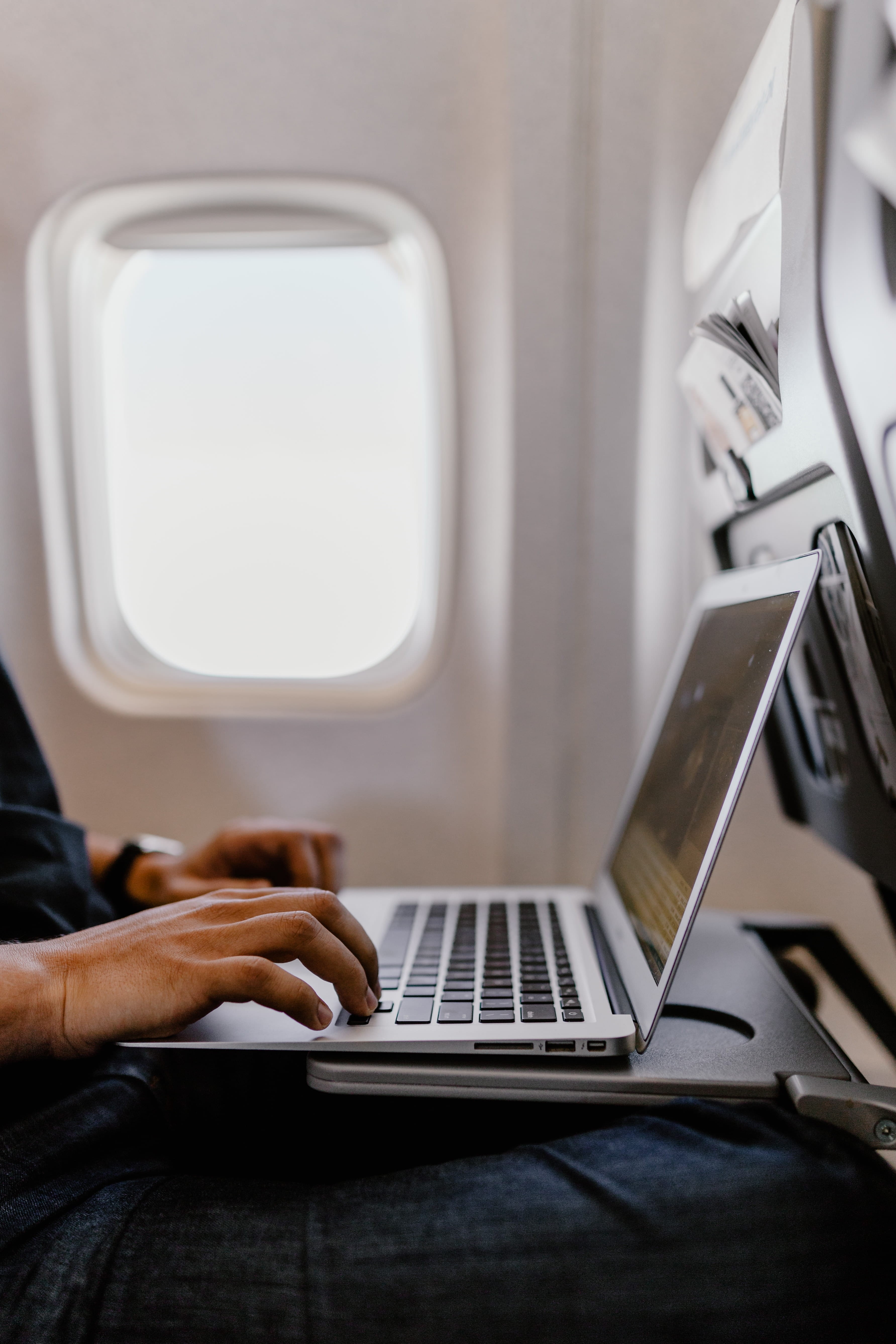 passenger, journey, air vehicle, communication, computer, writing, 5K, keyboard, connection, flight, entrepreneur, working, using laptop, sitting, window, Phone HD Wallpaper