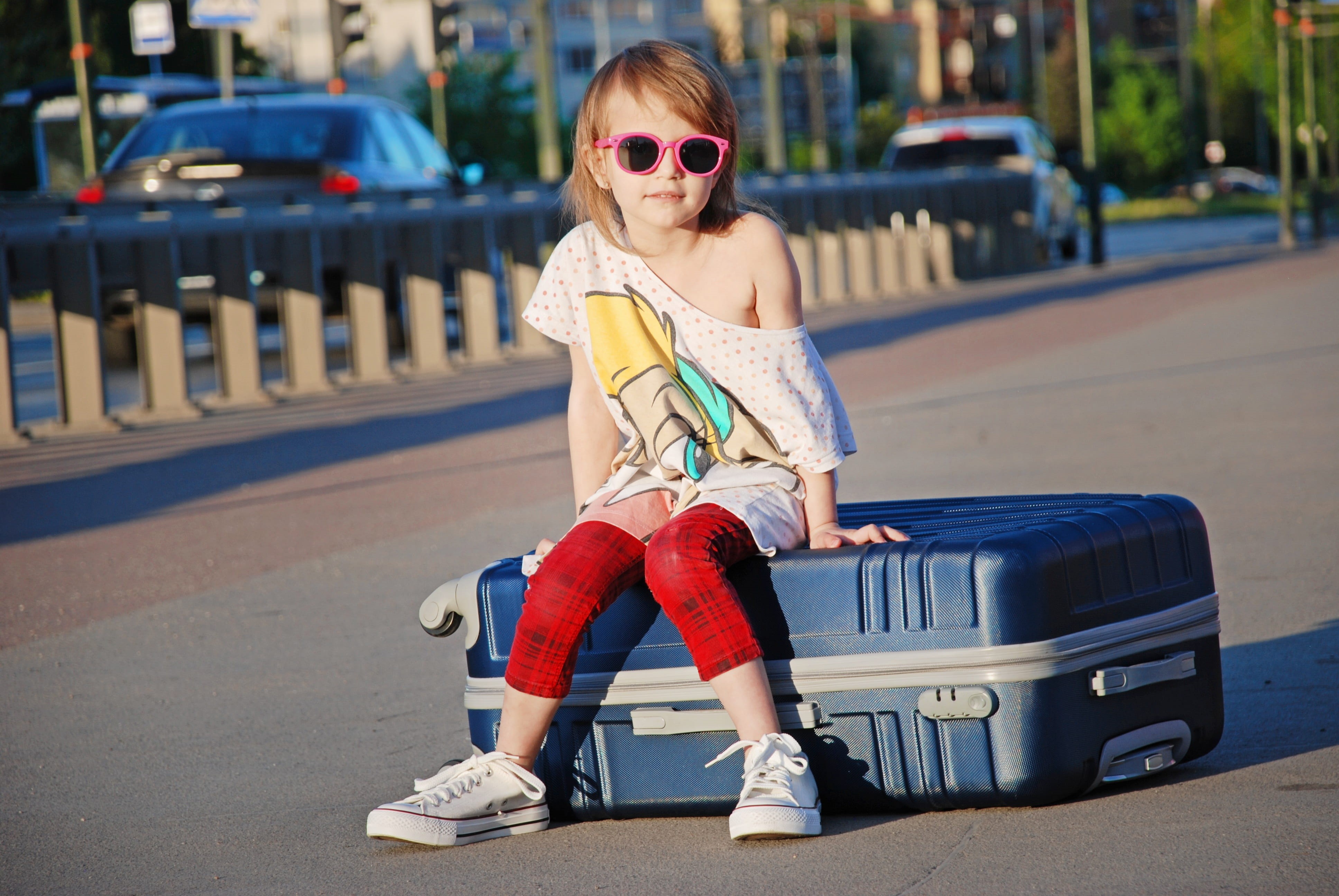 children photographer, black, childhood, dreams, 4K, luggage, day, front view, fashion, childrens beauty, sitting, the little girl, looking at camera, HD Wallpaper