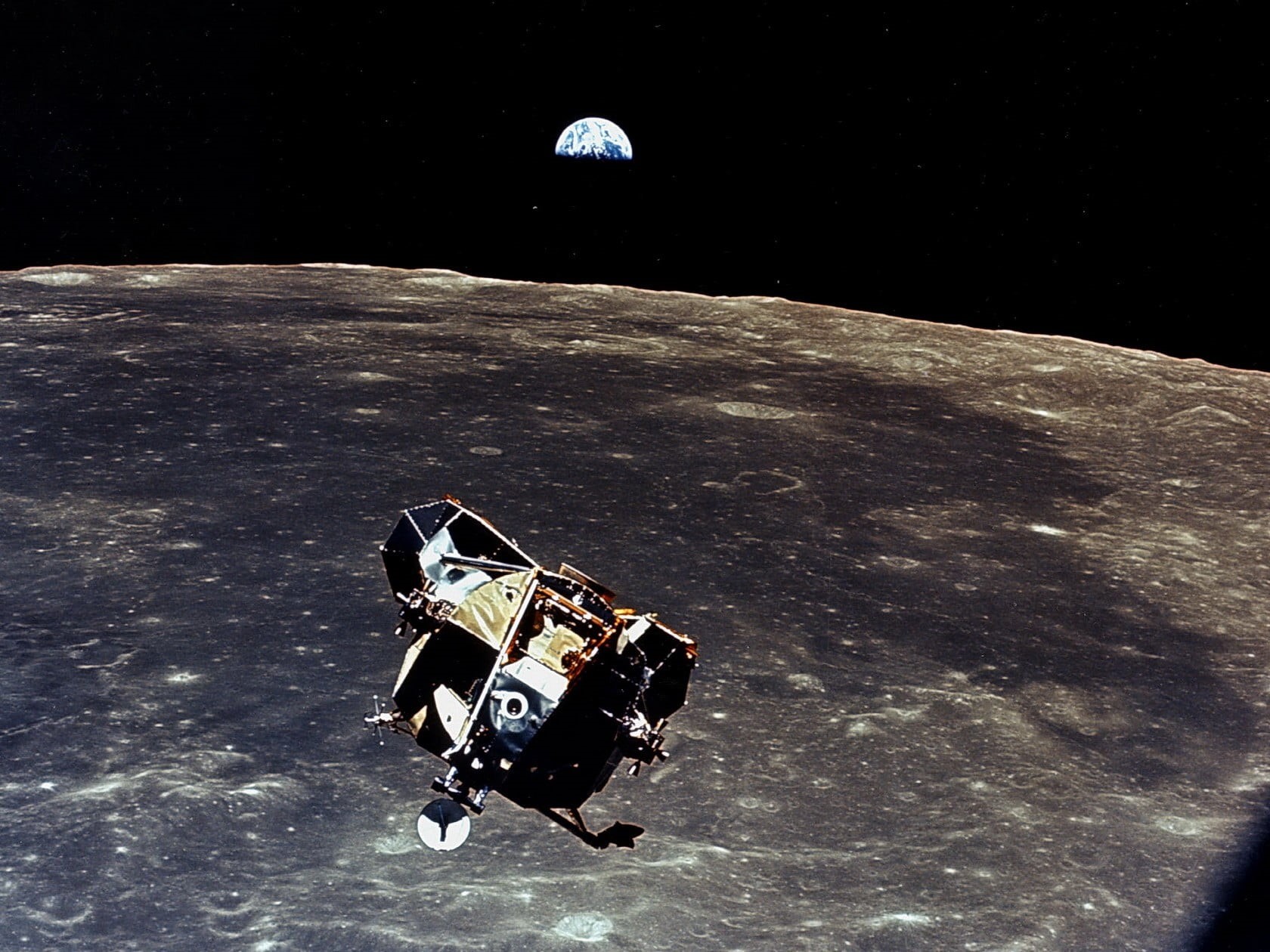 mode of transportation, earth, beauty in nature, no people, white, space exploration, astronomy, exploration, sky, nature, planet - space, Apollo 11, planetary moon, HD Wallpaper