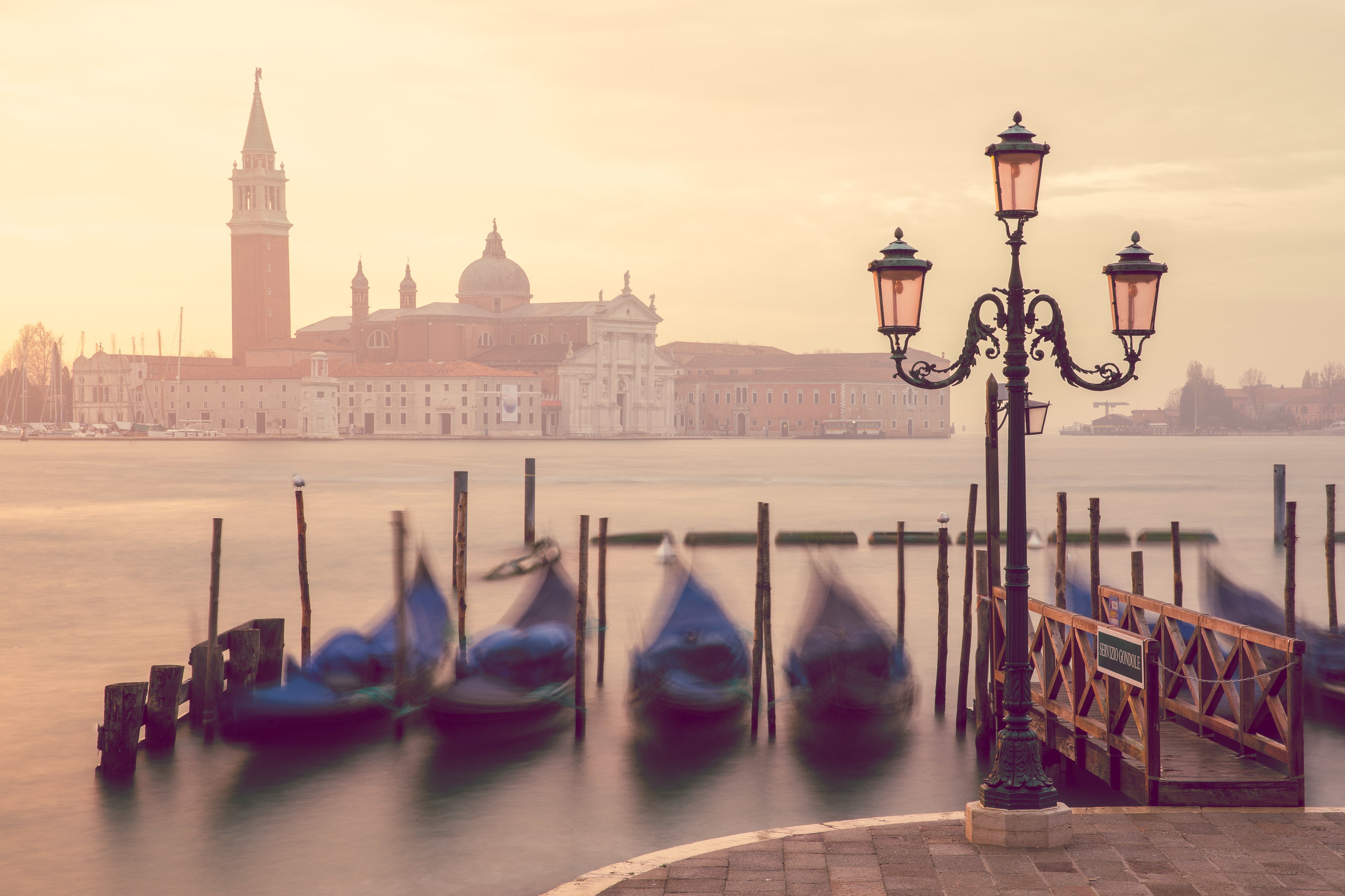 Venice, gondola, Italy, 4K, metal, light, lantern, post, black, canal, house, HD Wallpaper