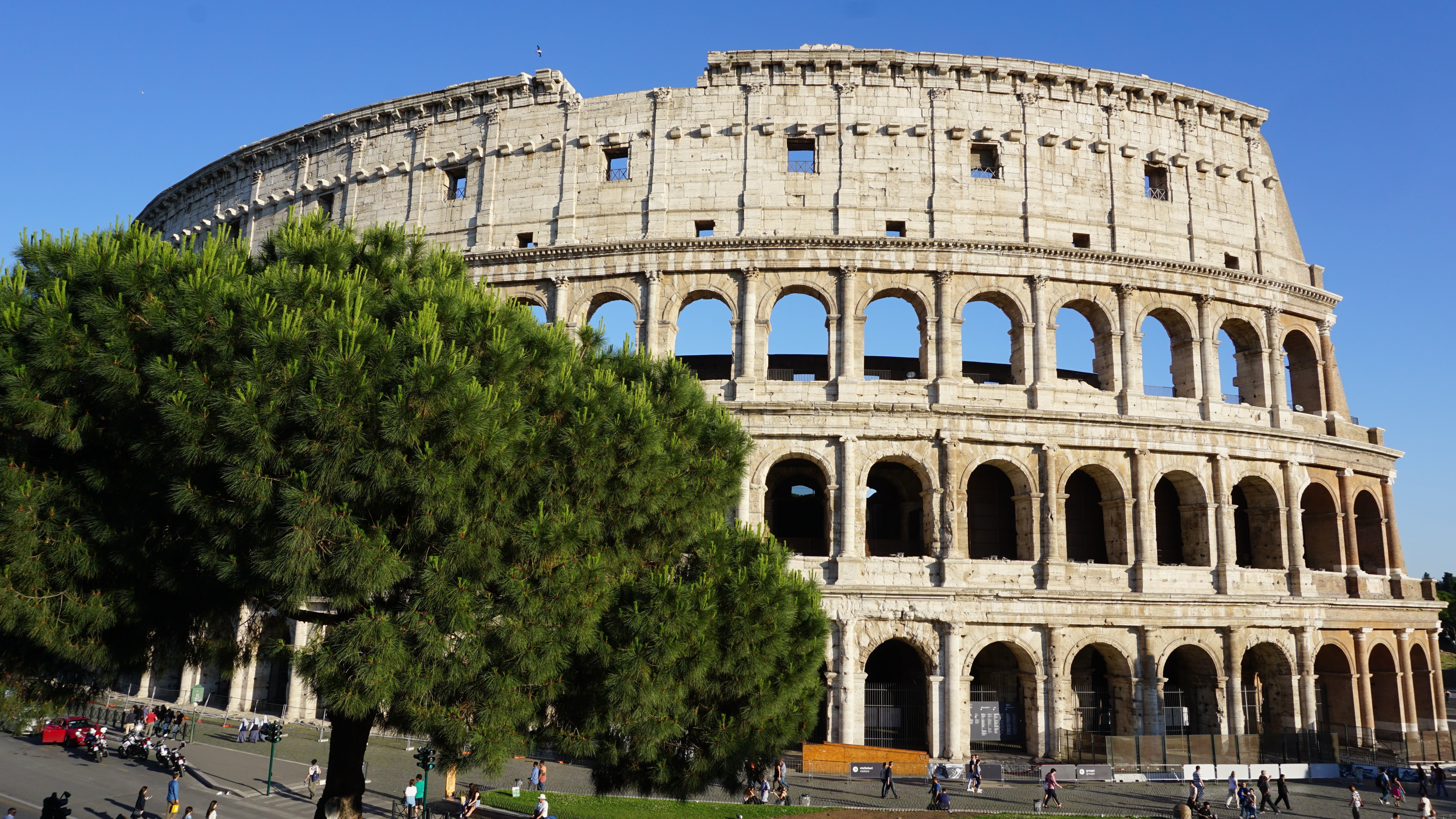 antique, colosseo, outdoors, 5K, cityscape, old ruin, historic, built structure, building, roma, coliseum, city, arch, tourist, europe, architecture, ruin, HD Wallpaper