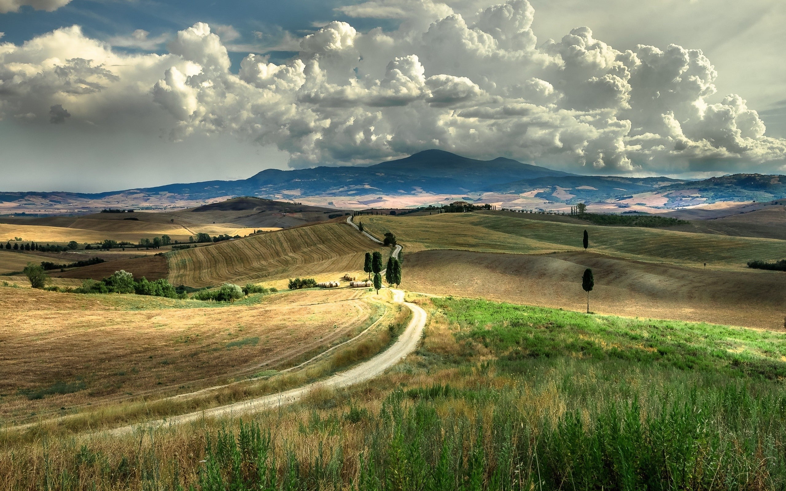 sky, field, landscape, scenics - nature, tranquil scene, tranquility, grass, non-urban scene, mountain, real people, outdoors, Tuscany, Italy, clouds, nature, HD Wallpaper