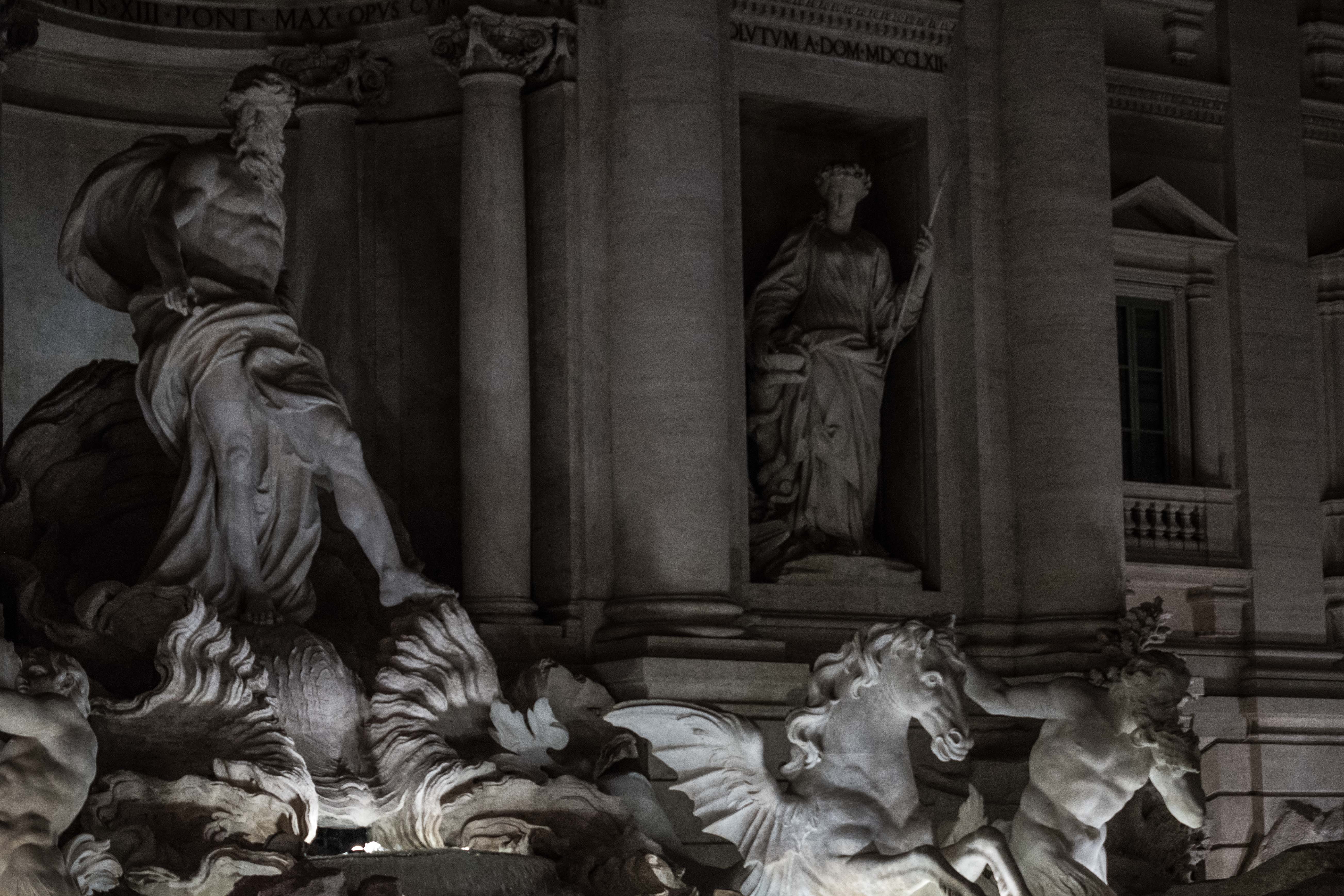 art, italy, no people, trevi fountain, sculpture, craft, architectural column, fontana, statue, travel destinations, history, government, elcarito, human representation, HD Wallpaper