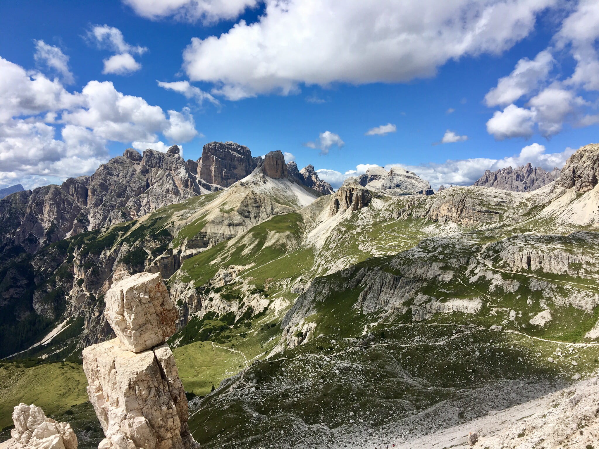 solid, range, no people, tranquil scene, cloud - sky, beauty in nature, rocks, grass, geology, idyllic, mountains, green, eroded, summer, white, dolomiti, HD Wallpaper