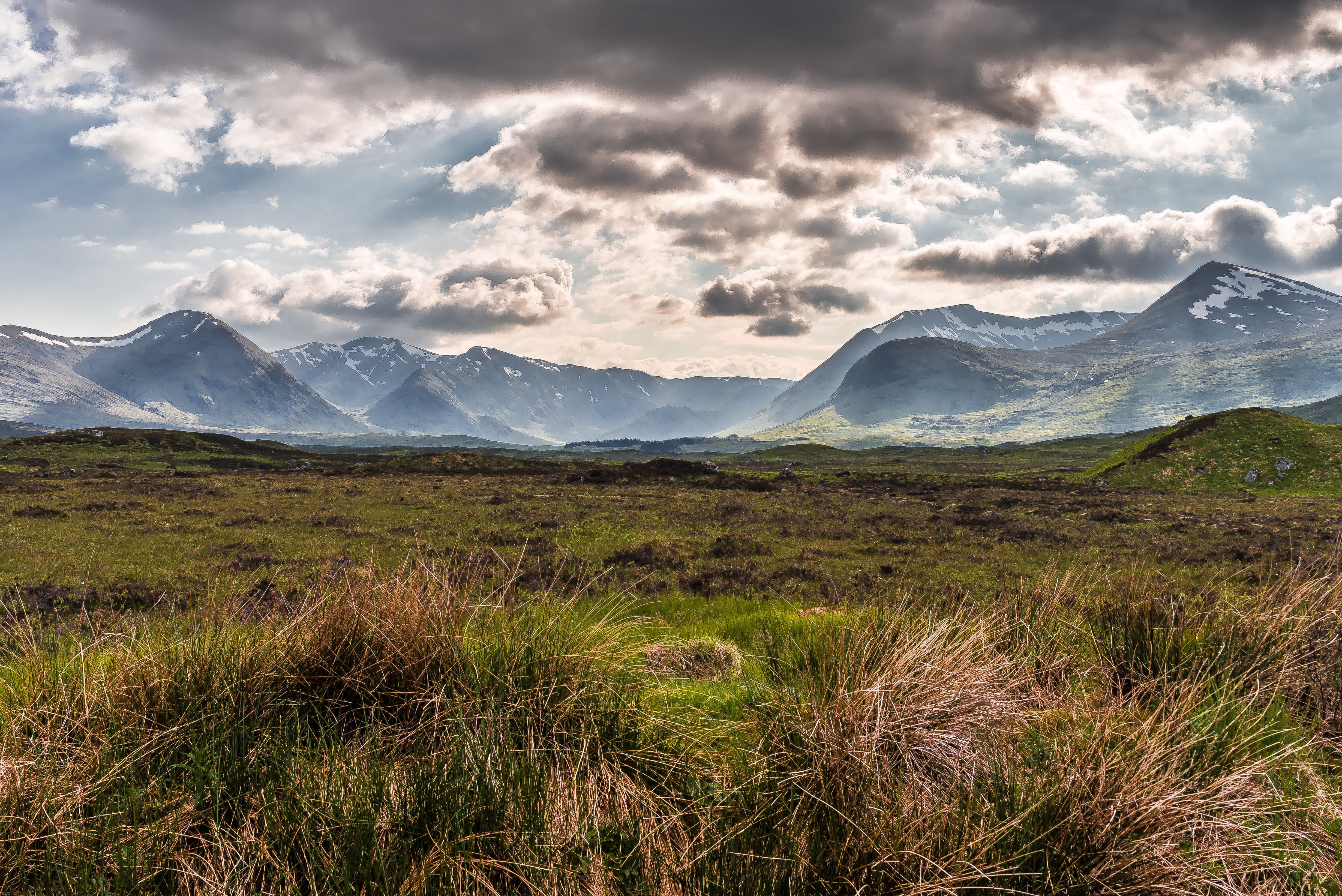 scenics, daytime, green, travel, gray, scenery, landscape, green grass, clouds, 4K, grass field, mountain Range, mountain, summer, Scottish  Highlands, HD Wallpaper