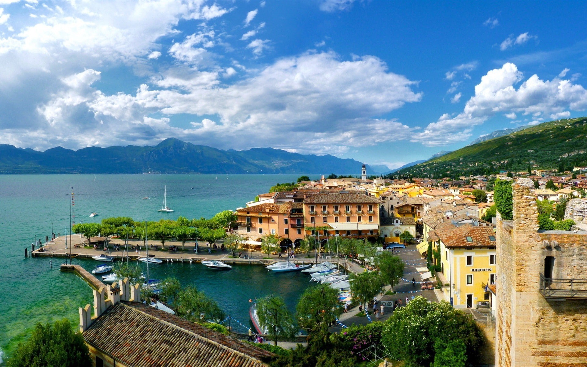 land, sea, sky, cityscape, day, residential district, cloud - sky, travel, outdoors, scenics - nature, nature, no people, Italy, mountain, 1080P, travel destinations, HD Wallpaper