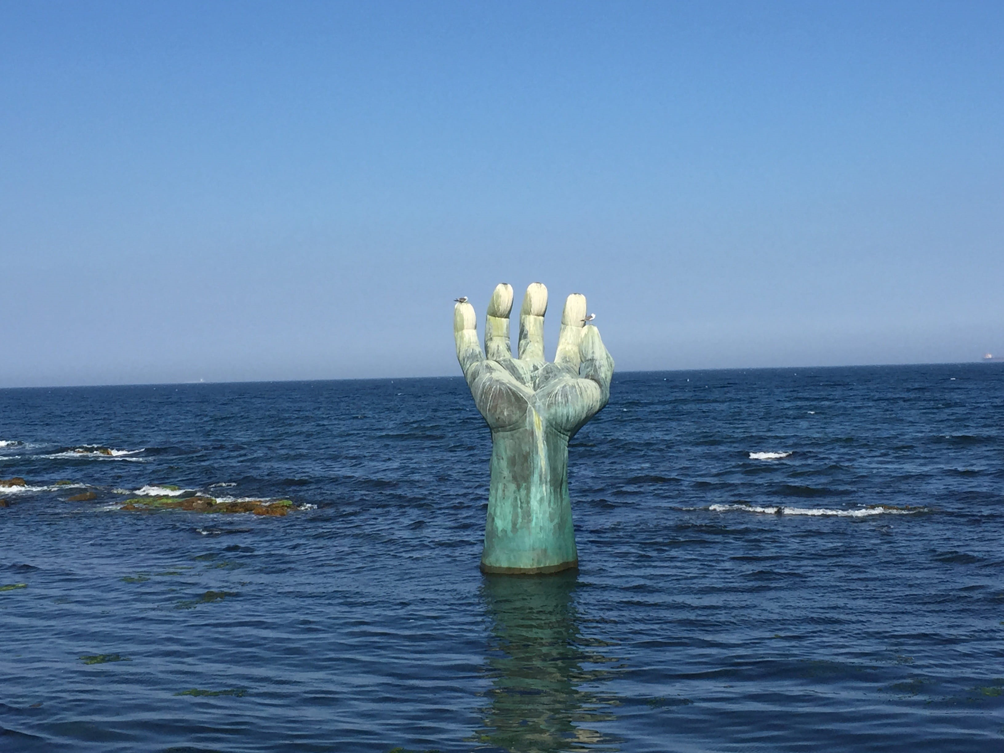 blue, white, hand, sky, beauty in nature, horizon, horizon over water, statue, green, animal themes, pohang, day, scenics - nature, sea, water, copy space, HD Wallpaper