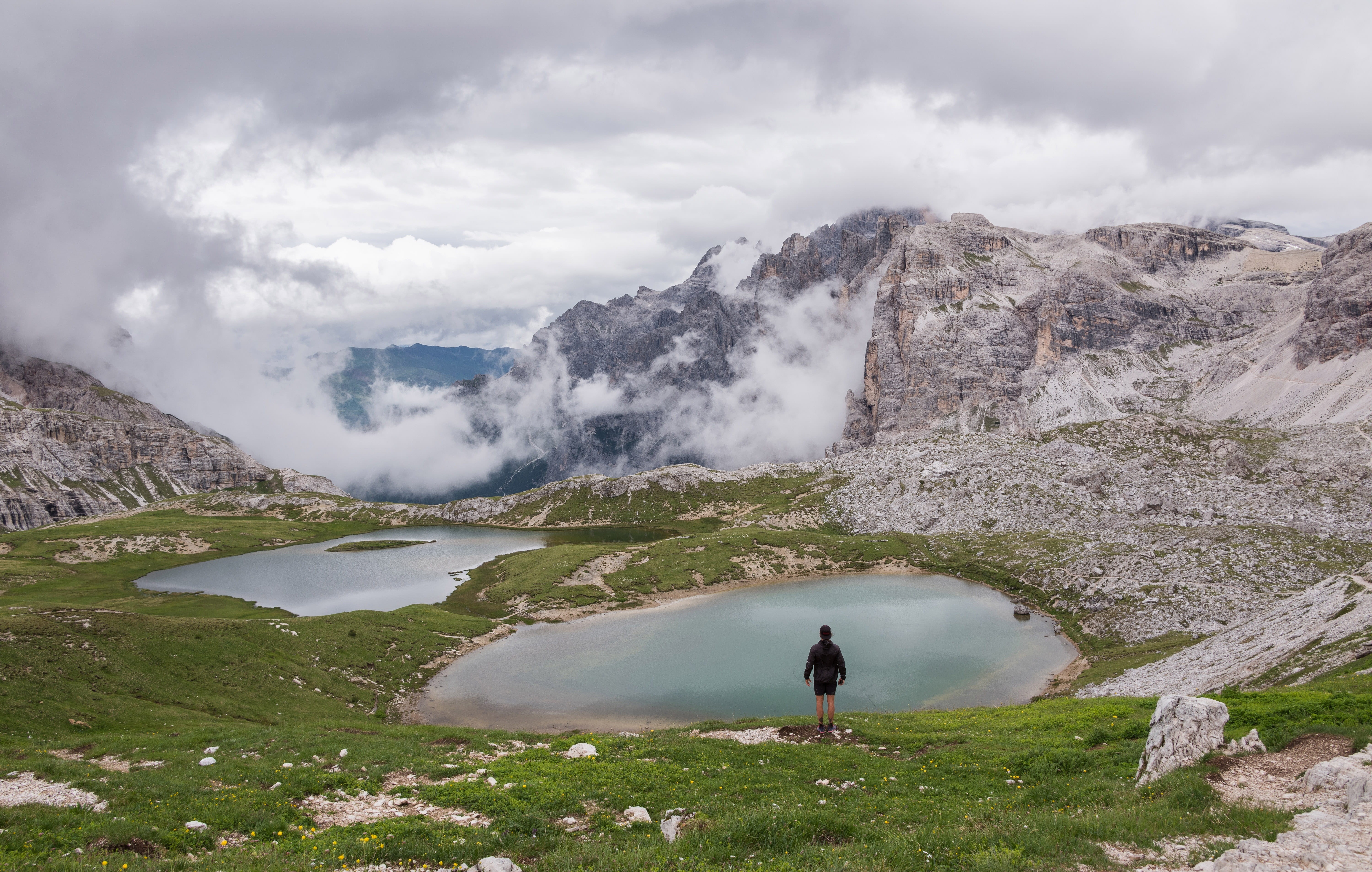 beauty in nature, rear view, green, outdoor, cime, dolomites, rock - object, man, alps, peak, travel, stone, lifestyles, val, high, edge, clouds, mountain, HD Wallpaper