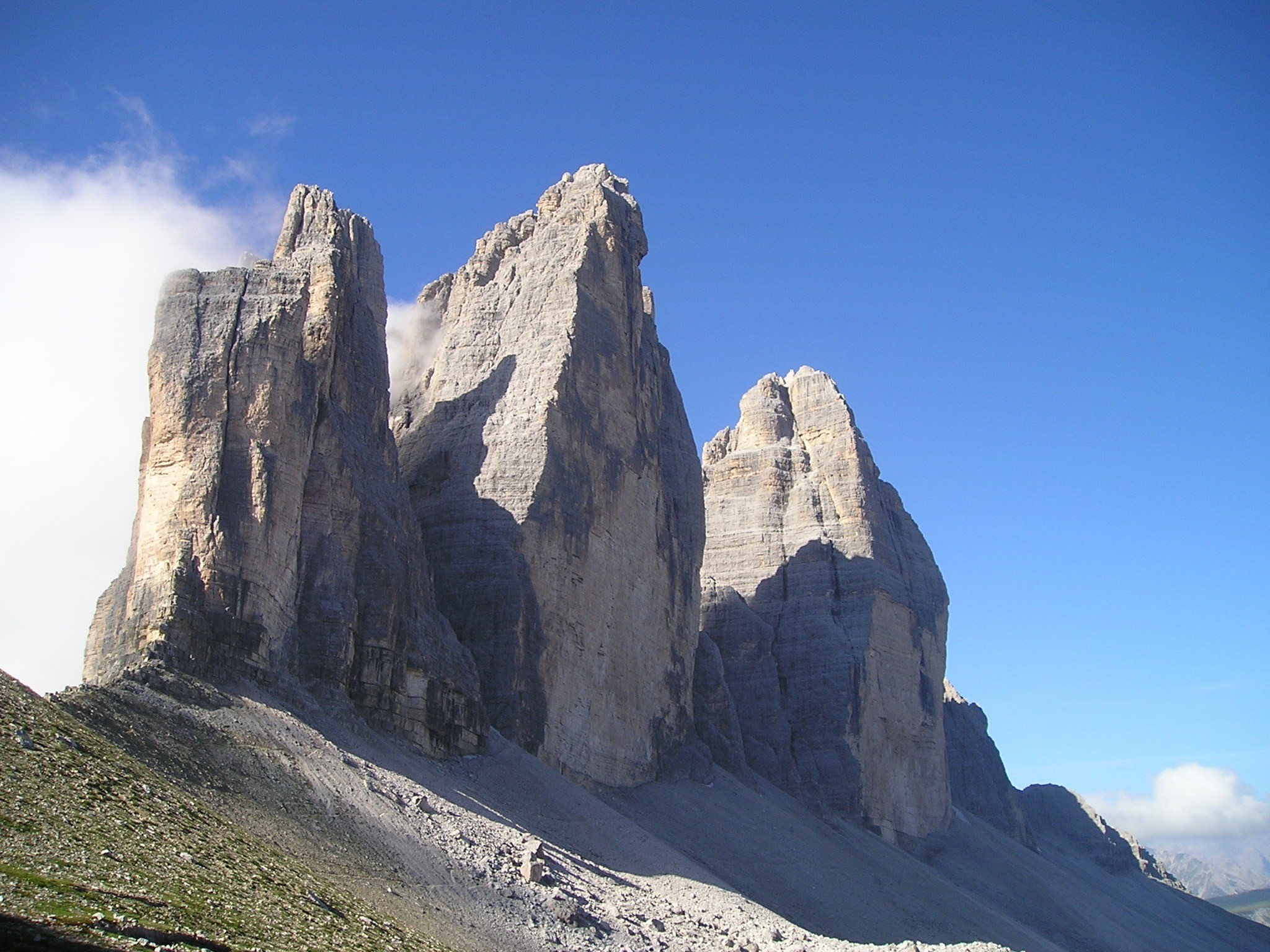 mountain, mountain range, travel destinations, climbing wall, sky, beauty in nature, three zinnen, geology, tranquility, solid, rock - Object, western zinne, HD Wallpaper