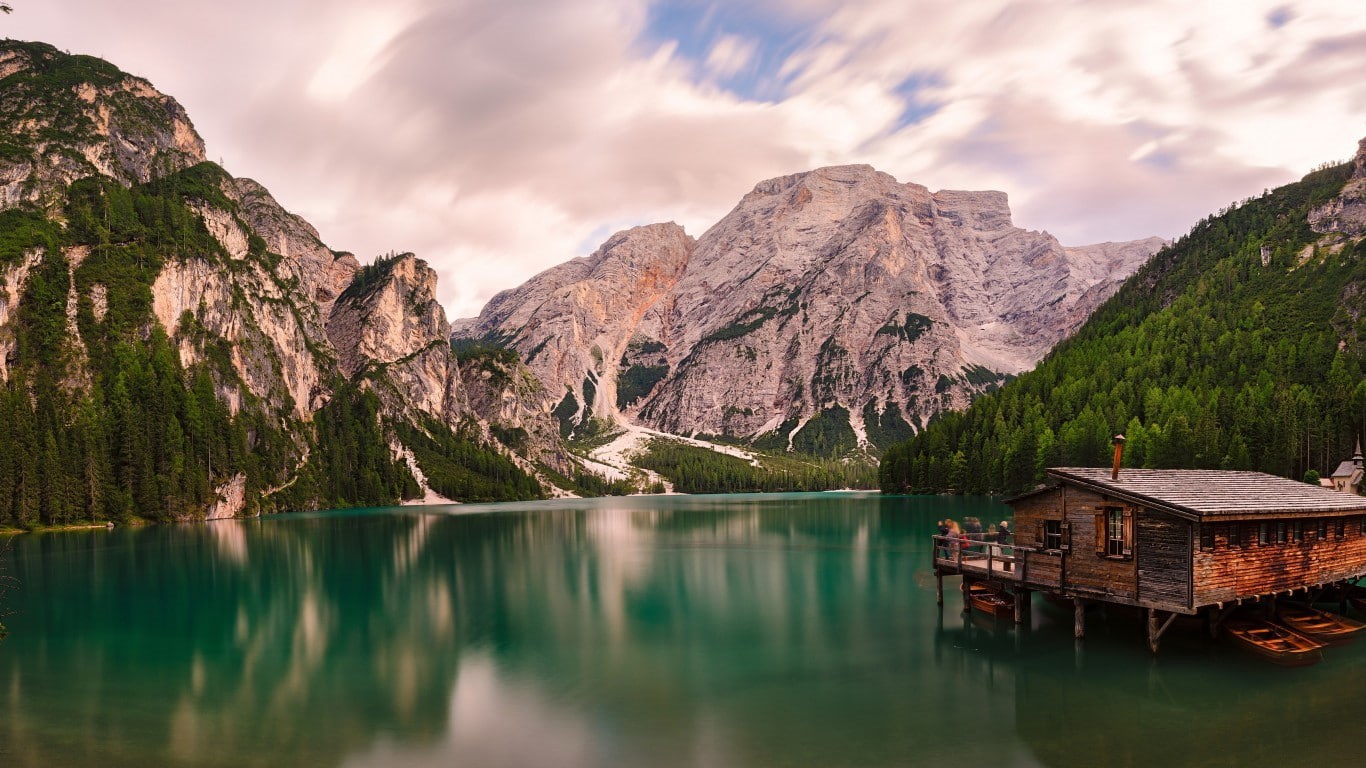 mountains, lake, white, 720P, the Dolomites, Alps, boating station, Dolomites, green, mountain, boat, Italy, HD Wallpaper