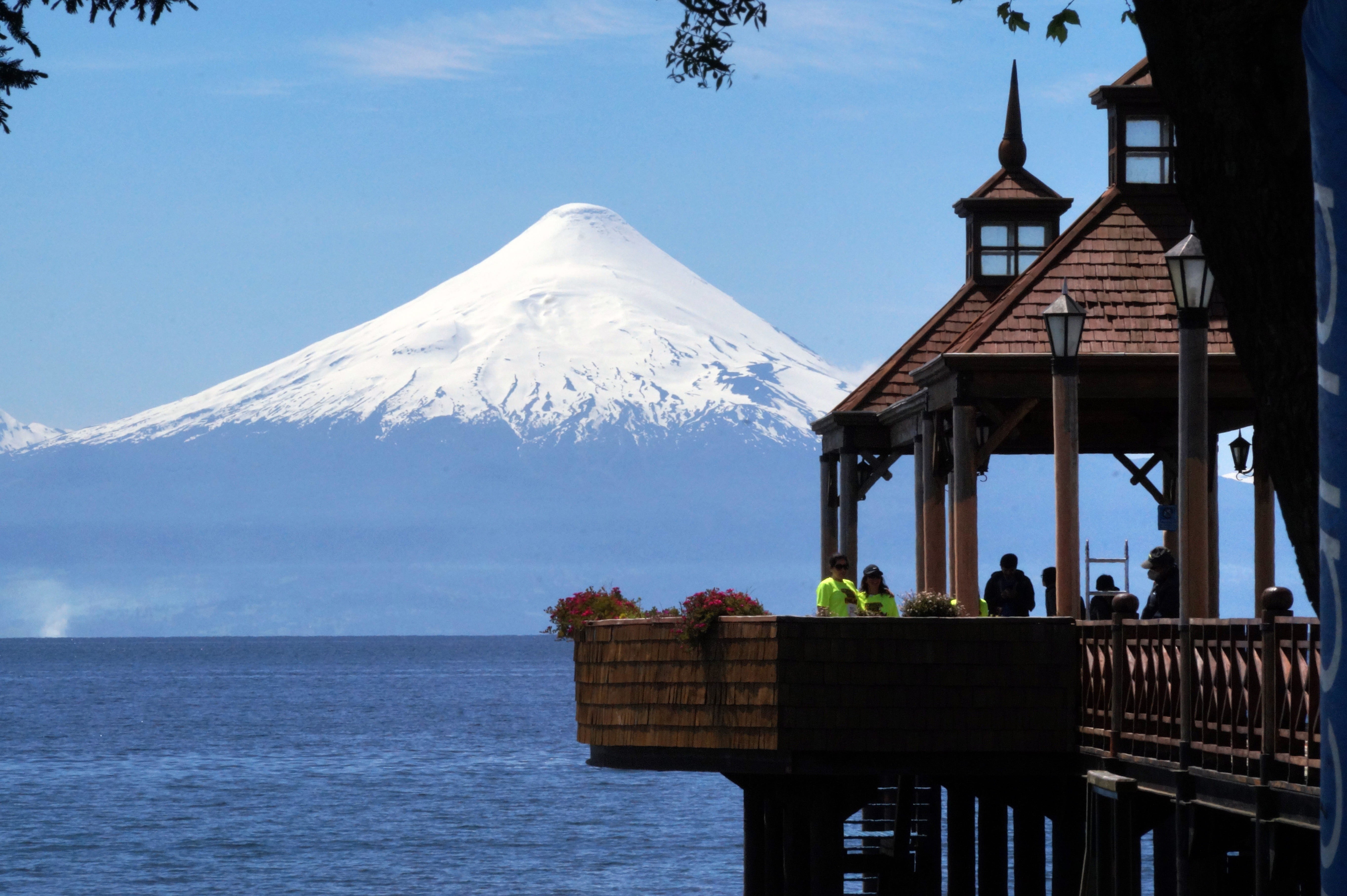 architecture, tranquility, outdoors, osorno volcano, beauty in nature, built structure, frutillar, 5K, scenics - nature, cold temperature, travel, water, HD Wallpaper