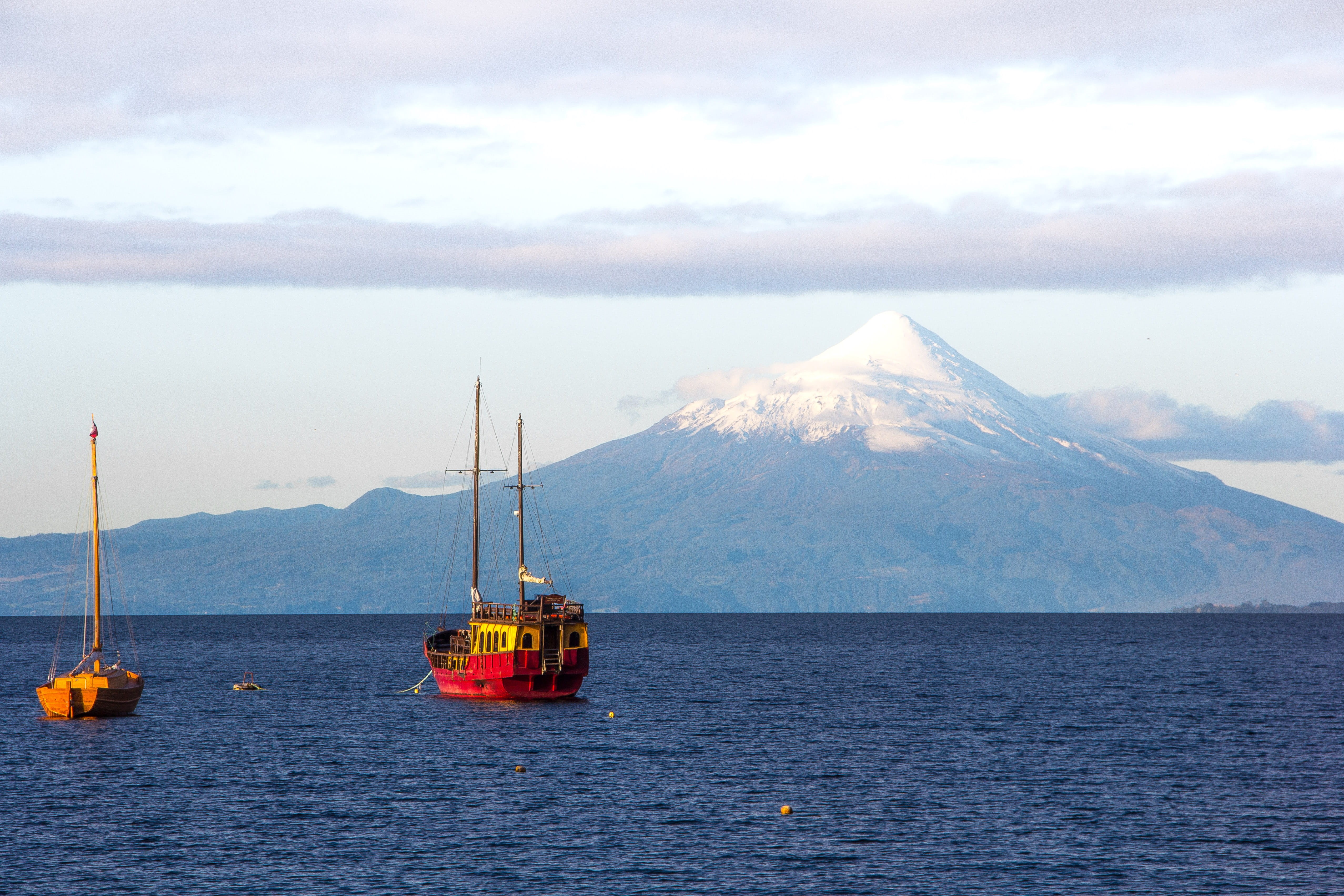 boats, nautical vessel, sailing, non-urban scene, nature, no people, day, transportation, mountain peak, chile, cloud - sky, beauty in nature, outdoors, HD Wallpaper