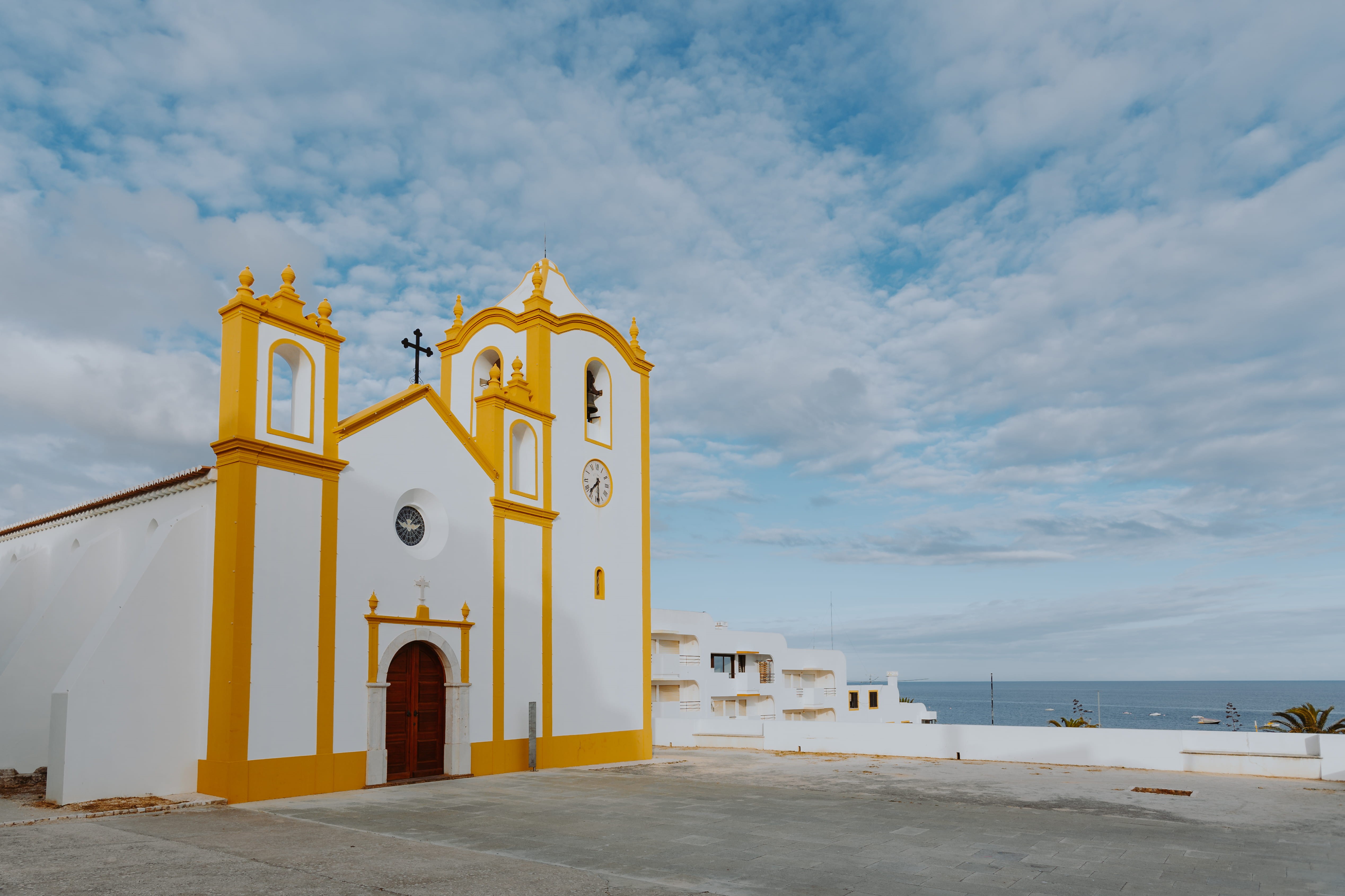 place of worship, Europe, sea, architecture, nature, luz, building, outdoors, village, religion, cloud - sky, day, algarve, water, horizon over water, built structure, HD Wallpaper