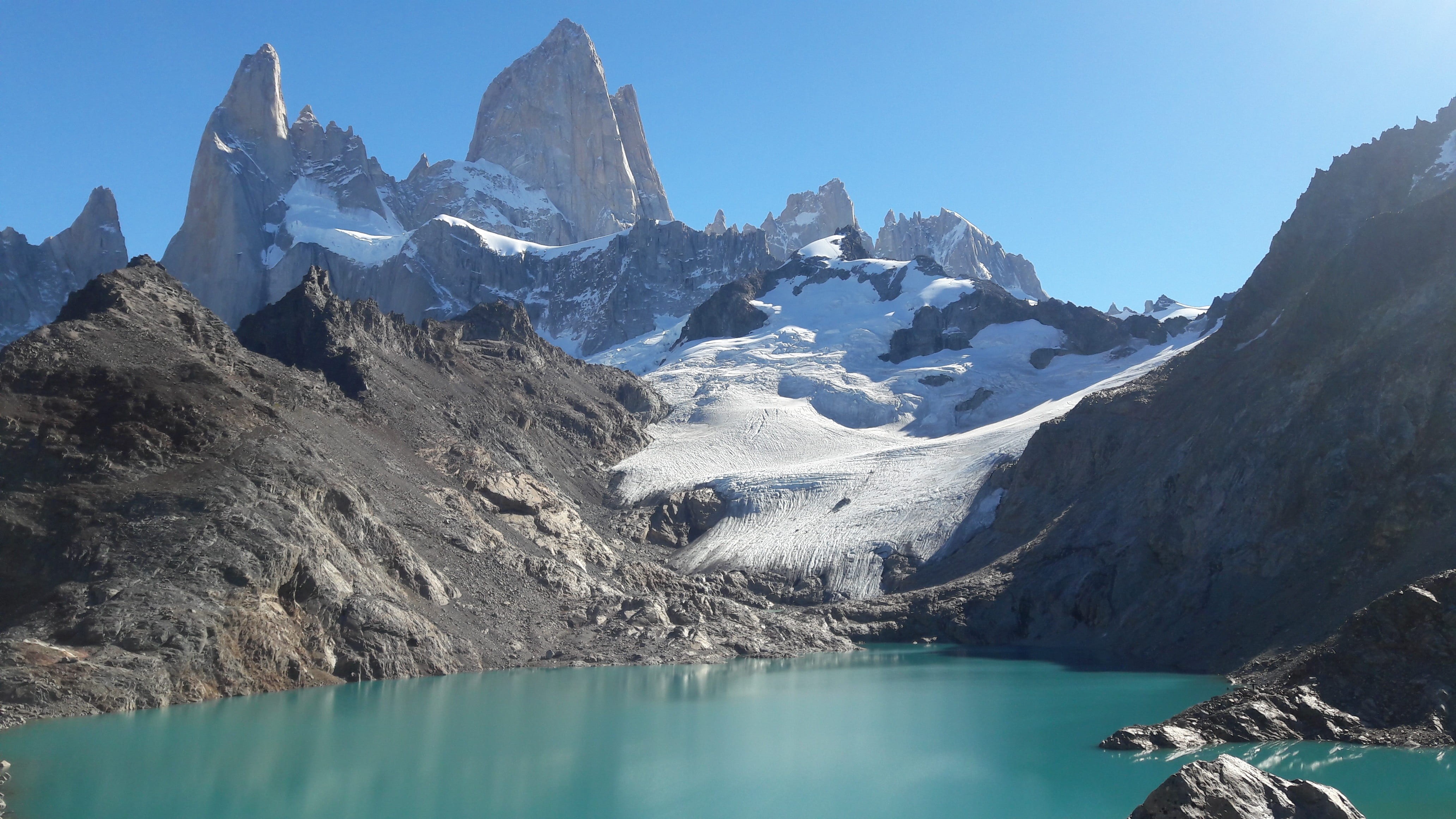 snow, mountain range, mountain peak, beauty in nature, mountain, no people, tranquility, patagonia, fitz, outdoors, landscape, sky, laguna de los tres, HD Wallpaper