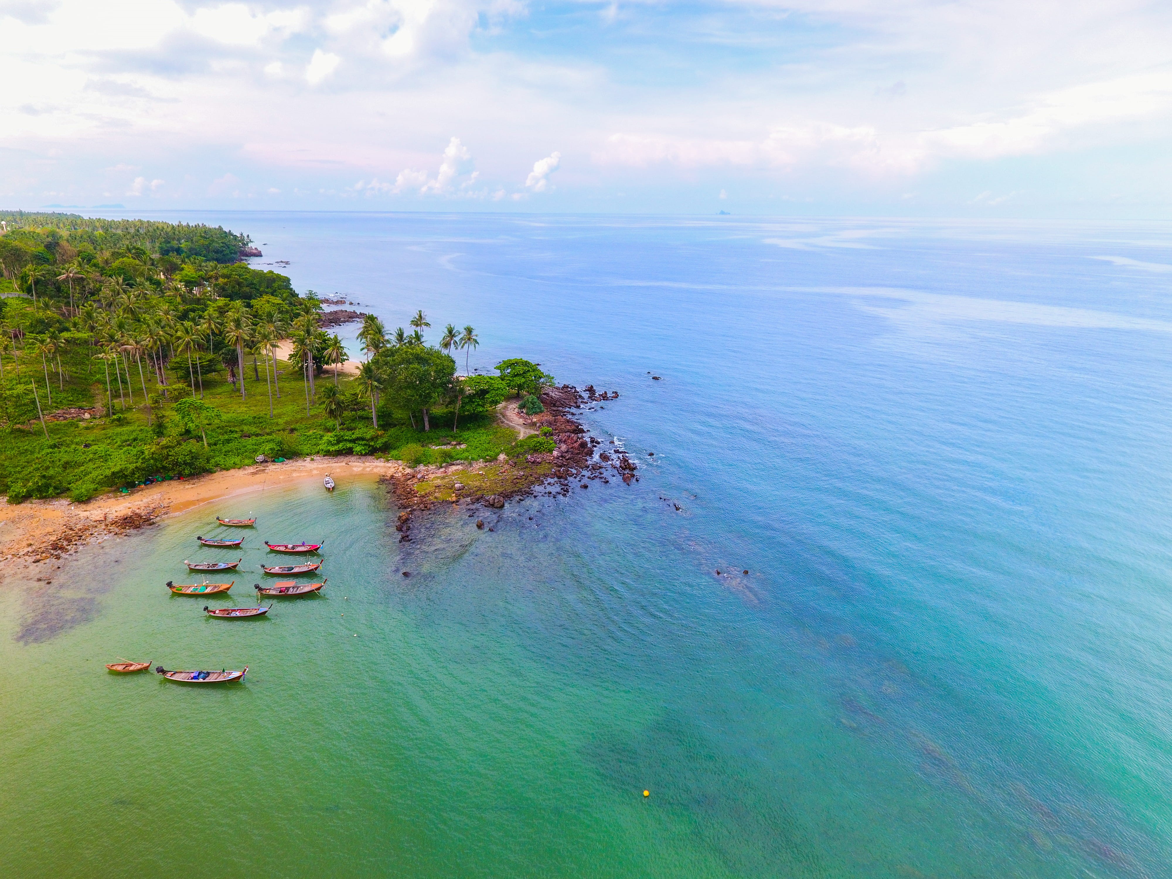 beauty in nature, tropical, birds eye view, no people, watercrafts, tree, clouds, shore, horizon over water, day, water, tranquil scene, environment, HD Wallpaper