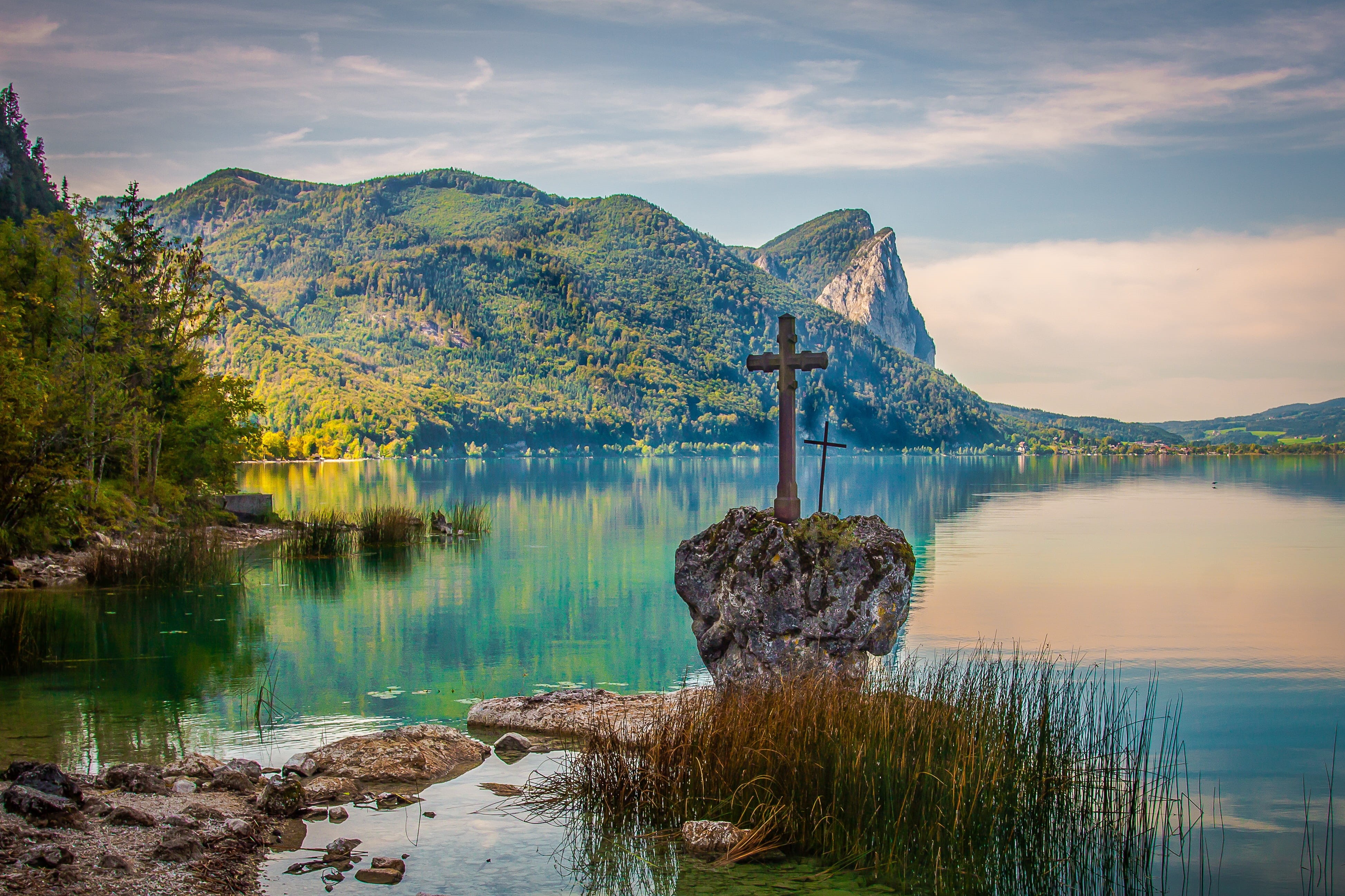 lakeside, tree, reflection, austria, outdoors, salzkammergut, nature, tranquility, cloud - sky, mountains, mountain, plant, beauty in nature, kreuzenstein, HD Wallpaper