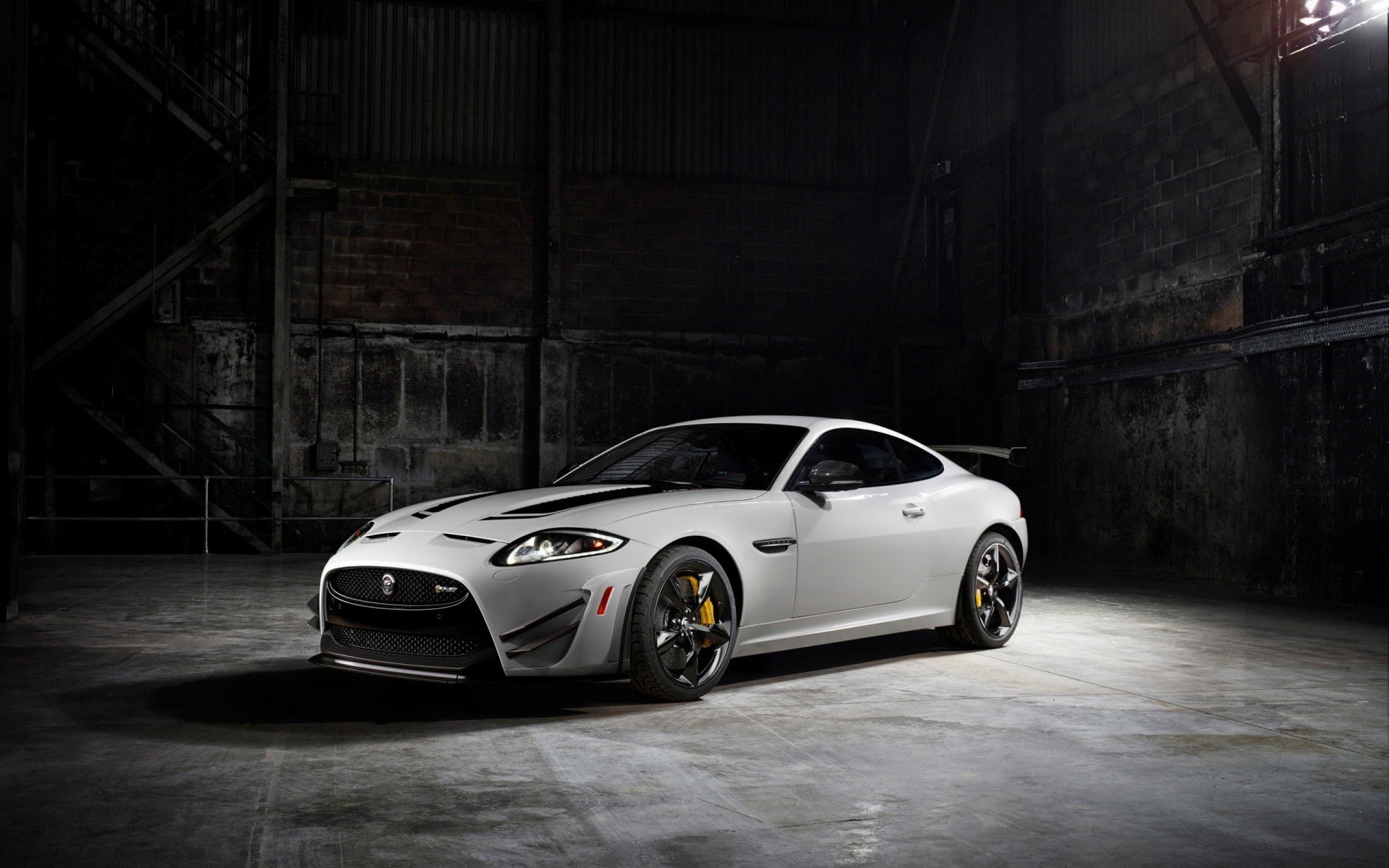 flooring, sports race, sport, motor vehicle, garage, no people, white color, motion, auto racing, built structure, racecar, speed, Jaguar XKR, car, land vehicle, HD Wallpaper