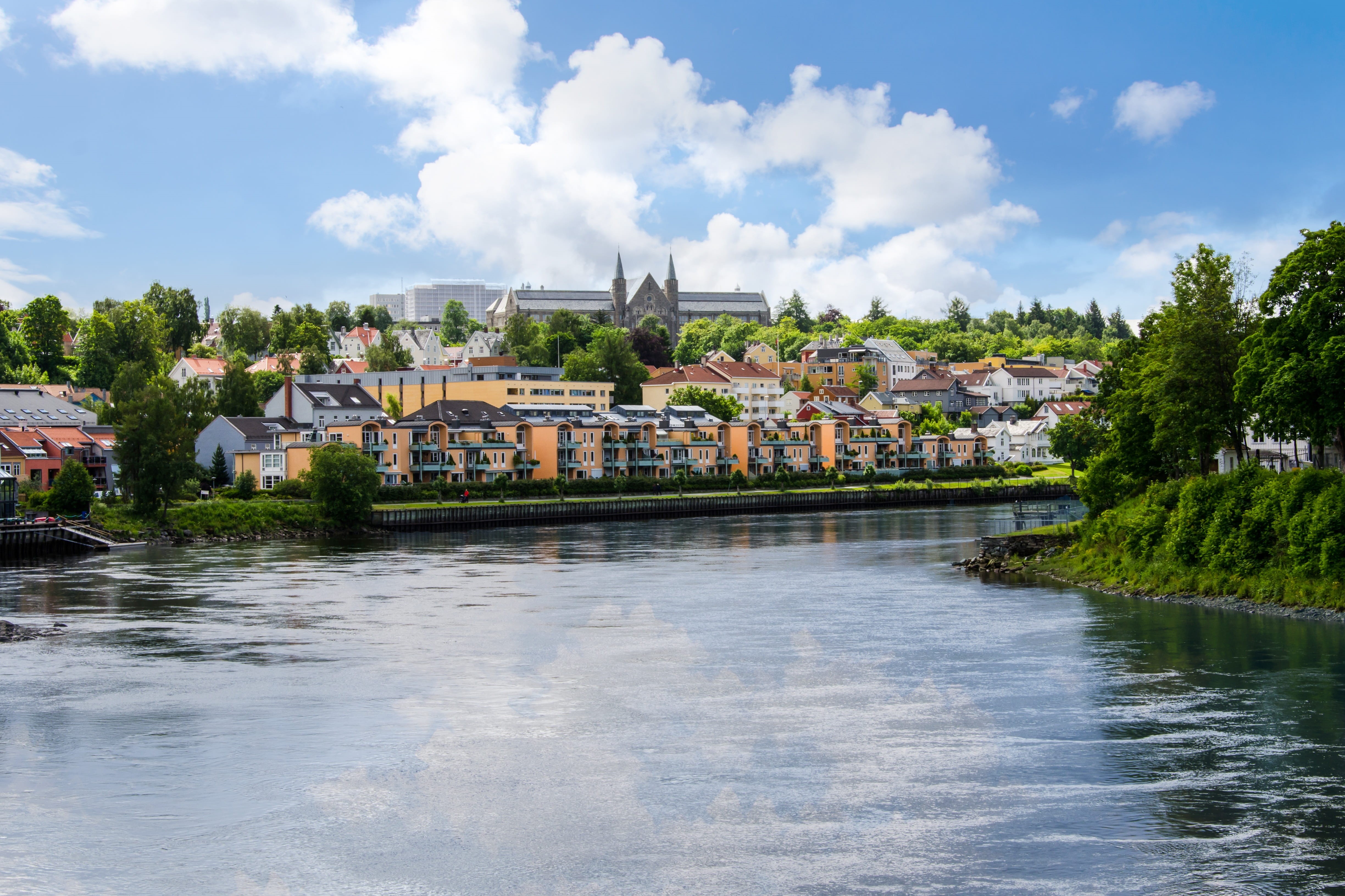urban Scene, nature, no people, Norway, day, house, residential district, reflection, bridge - Man Made Structure, Trondheim, Europe, cityscape, cloud - sky, HD Wallpaper