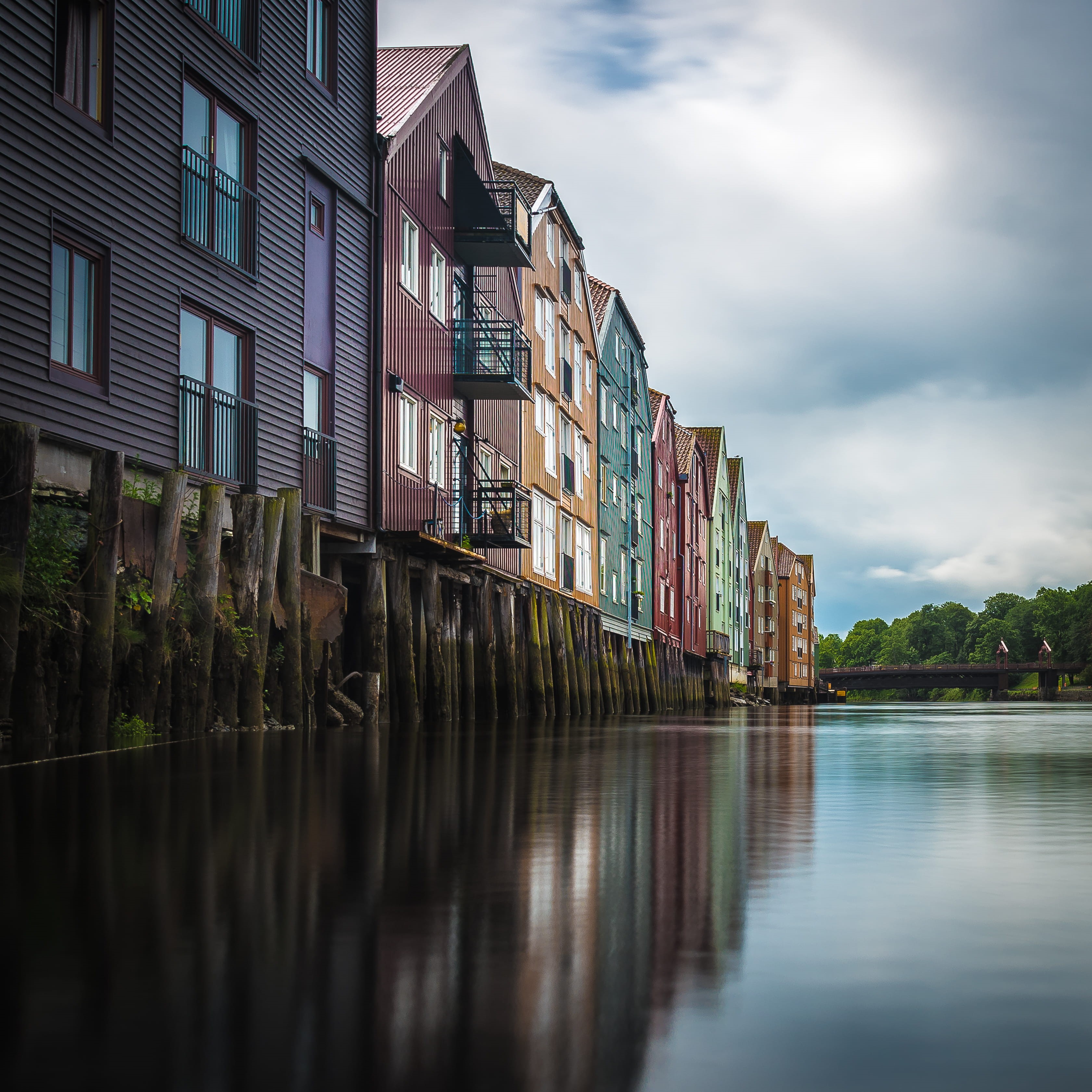 rowhouse, colorful, building, building exterior, town, trondheim, lake, no people, beauty in nature, sky, colors, cloud - sky, water, village, architecture, Phone HD Wallpaper