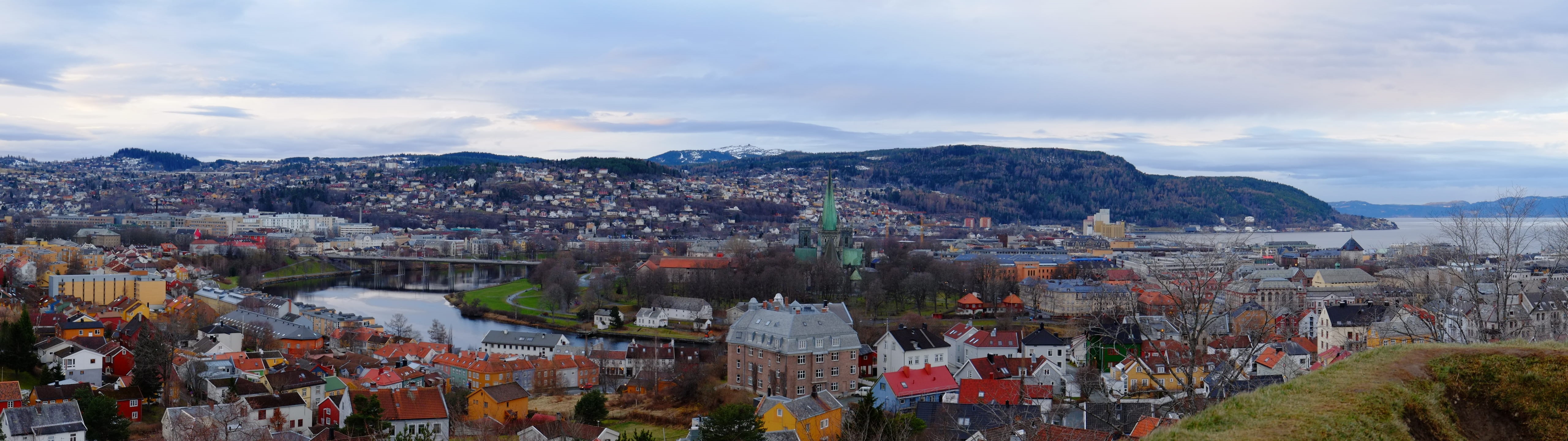 building exterior, trondheim, residential district, travel destinations, nature, no people, outdoors, scenics - nature, built structure, building, mountain, HD Wallpaper