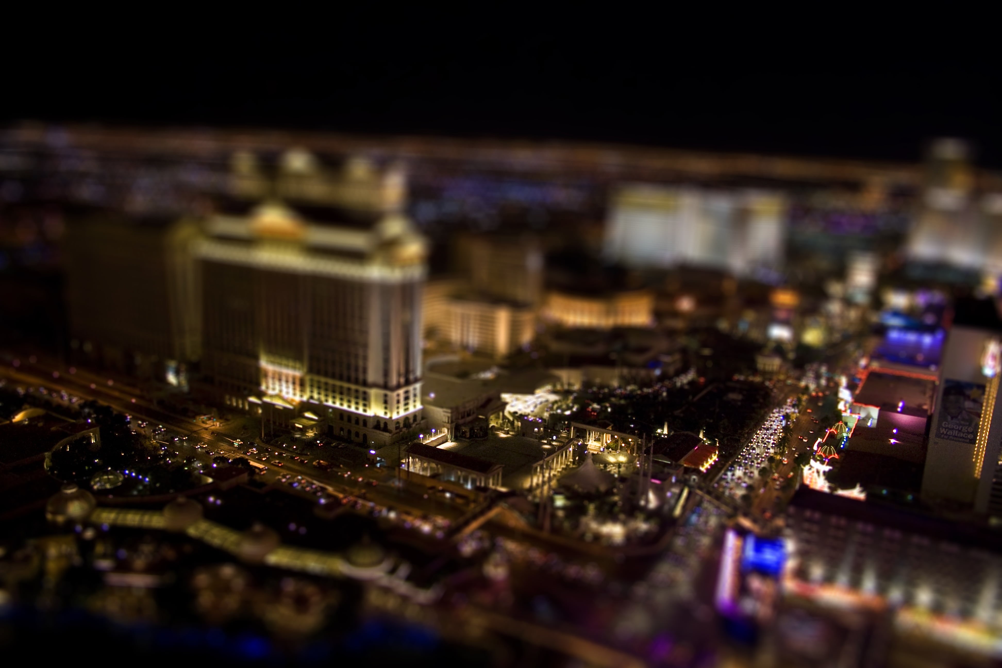 tilt shift, built structure, building exterior, bay, nature, building, no people, outdoors, machine, architecture, residential district, city life, city, HD Wallpaper