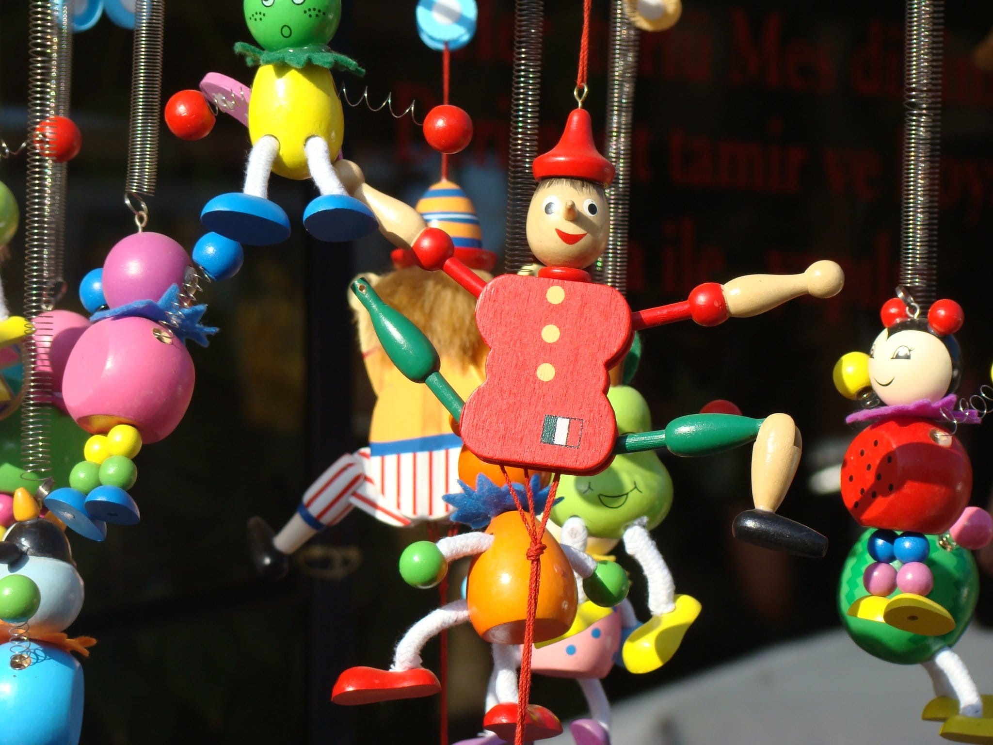 Kutay, sale, childhood, choice, market, figurine, close-up, sözeri, still life, no people, cultures, Pinocchio, human representation, multi Colored, 1080P, HD Wallpaper