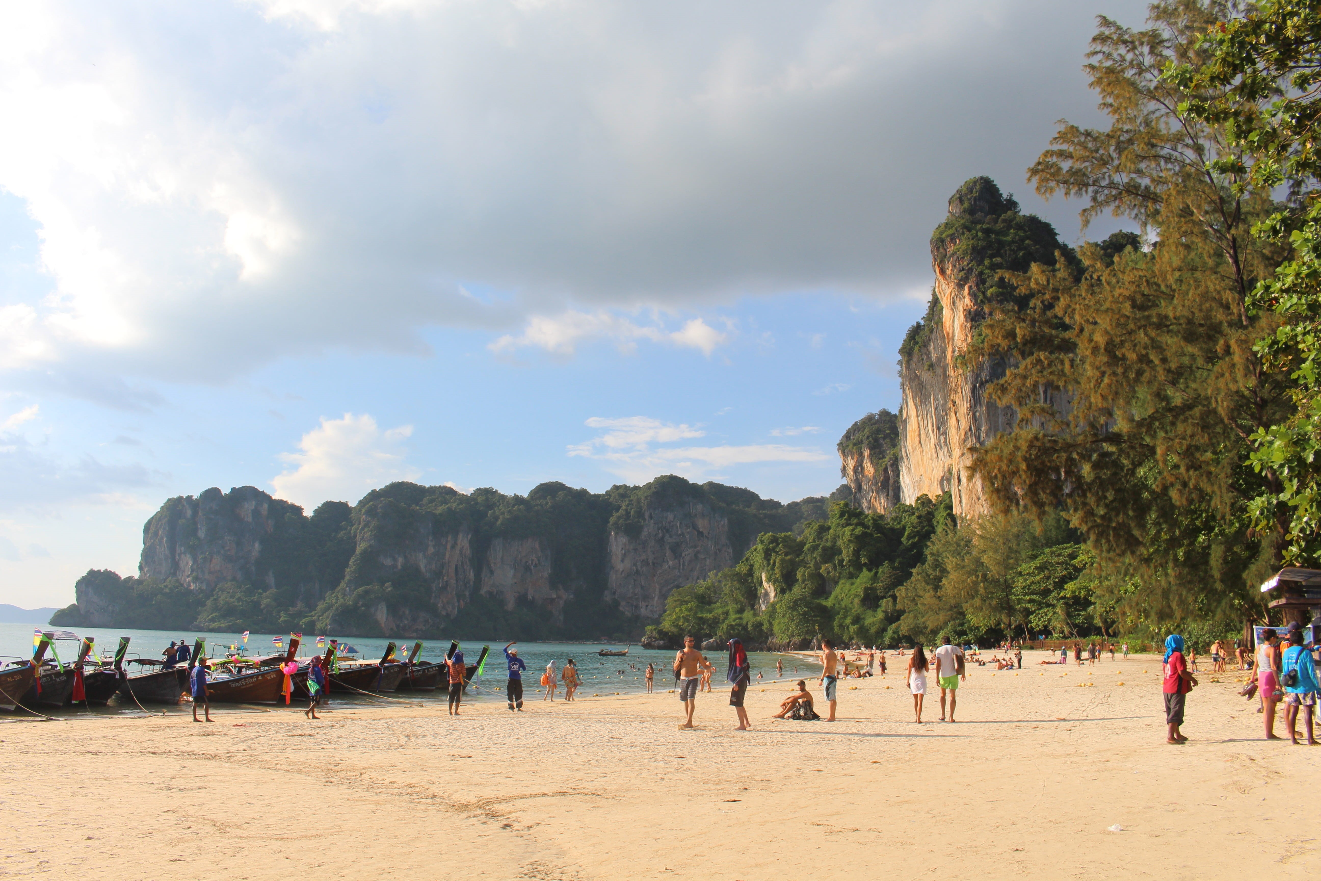 asia, rock, clouds, boot, group of people, lifestyles, large group of people, Beach, Water, cloud - sky, day, vacations, holiday, land, sand, 5K, men, HD Wallpaper